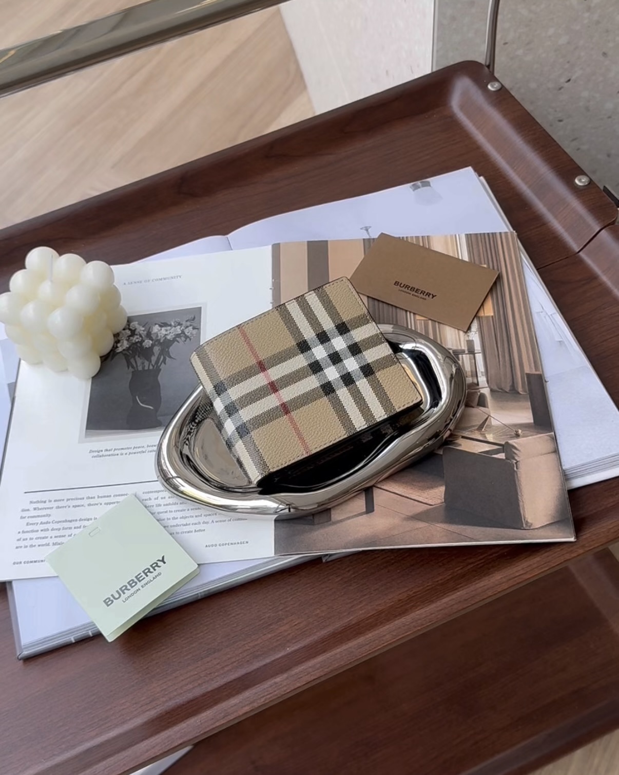 BURBERRY｜格紋內零錢袋短夾 典藏米色