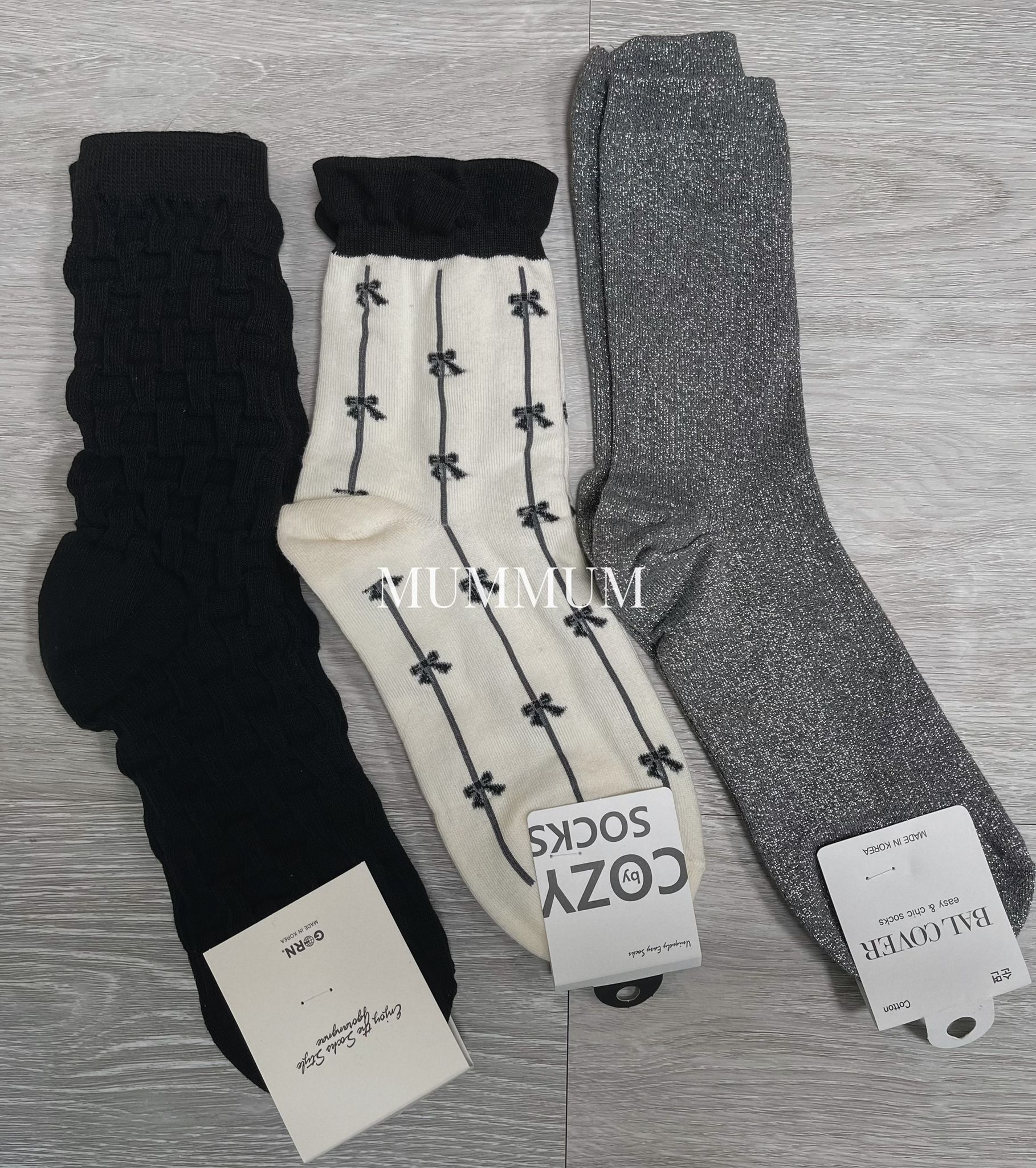 ac982/黑白銀不同風格襪