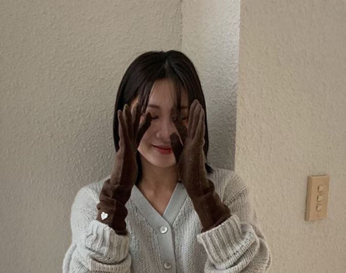 可滑手機愛心小墜飾針織手套 / 3色