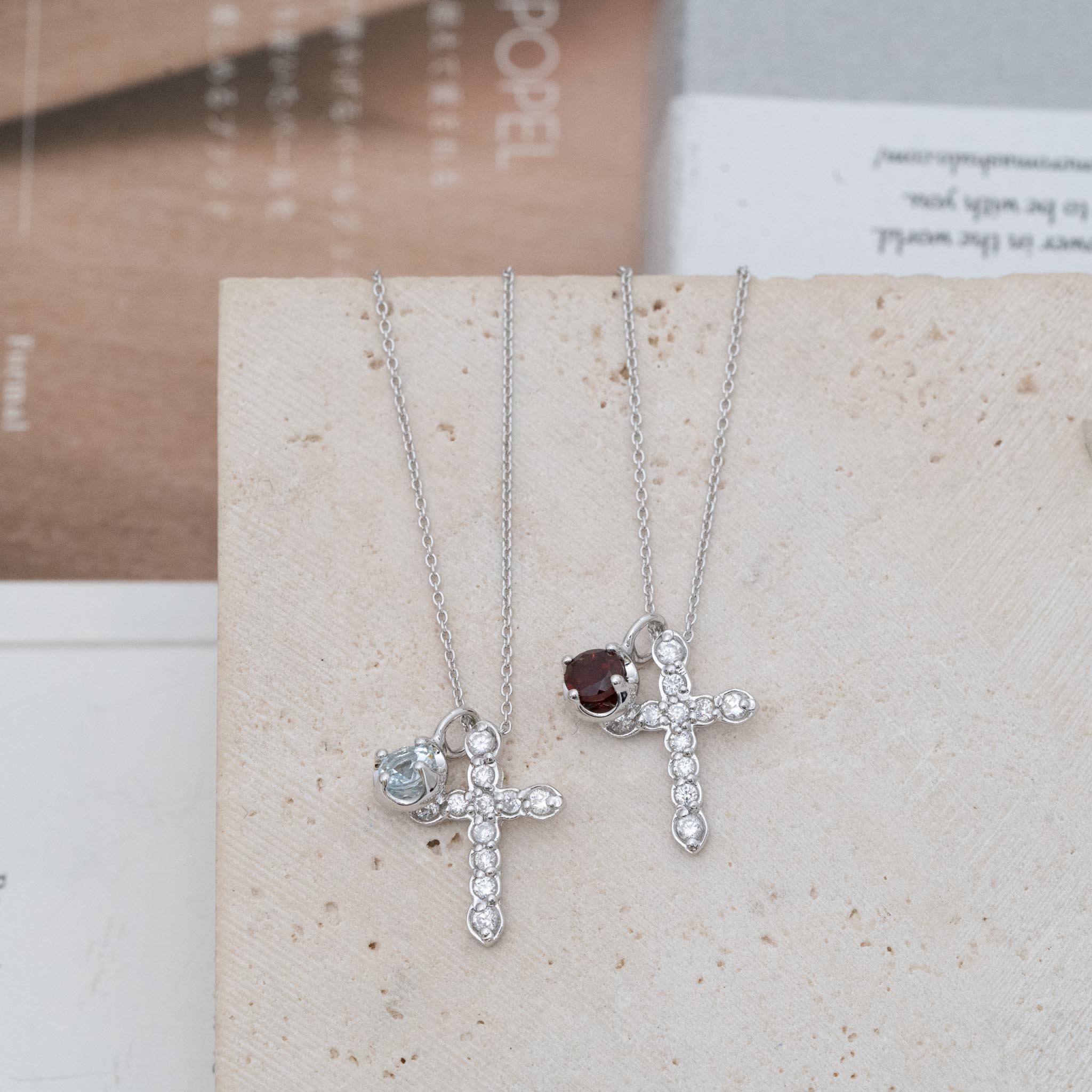 Svn52  (自家製 天空藍托帕，紅榴石）