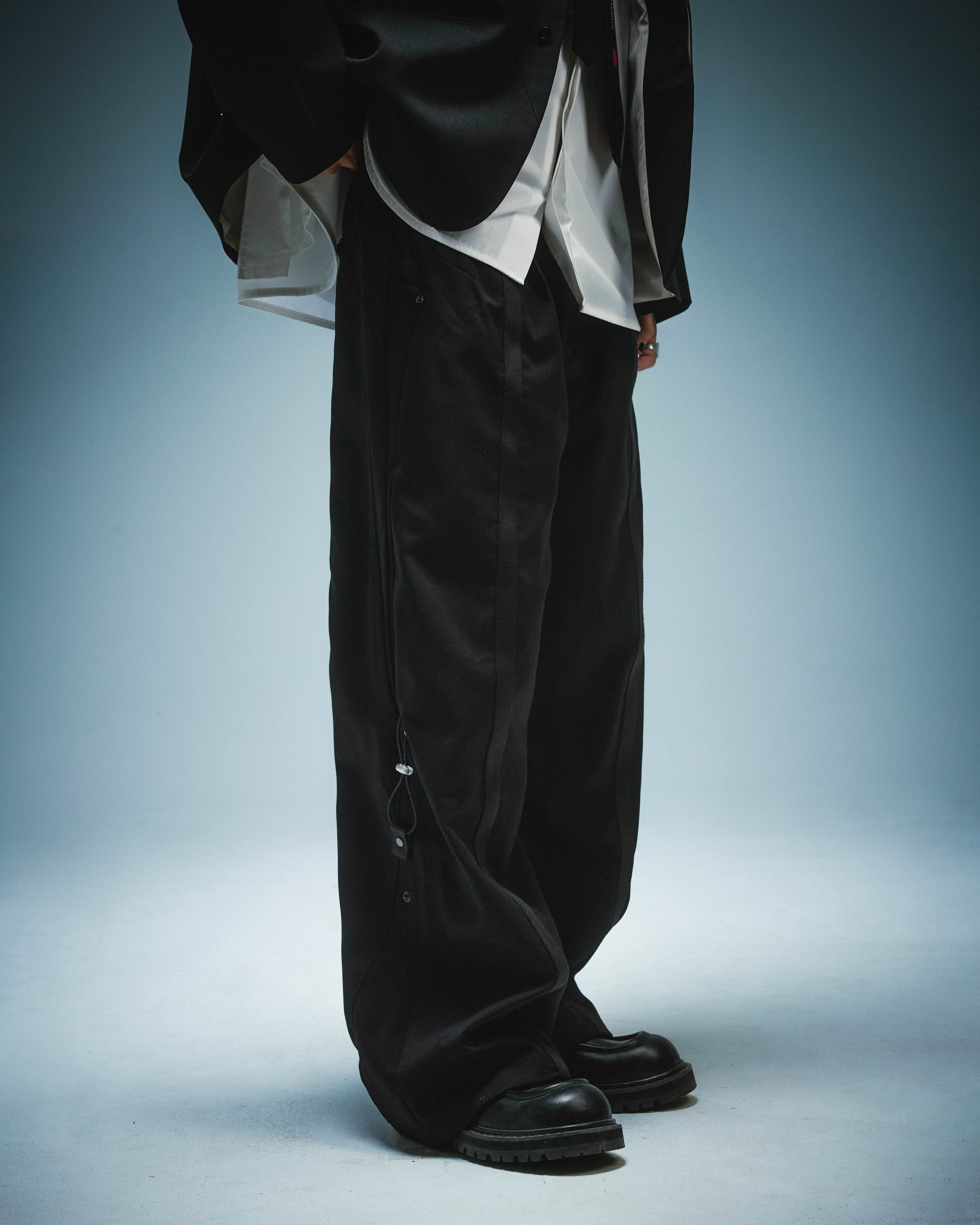 GOOPiMADE Nobleman Trousers with Thorns Chain - Black