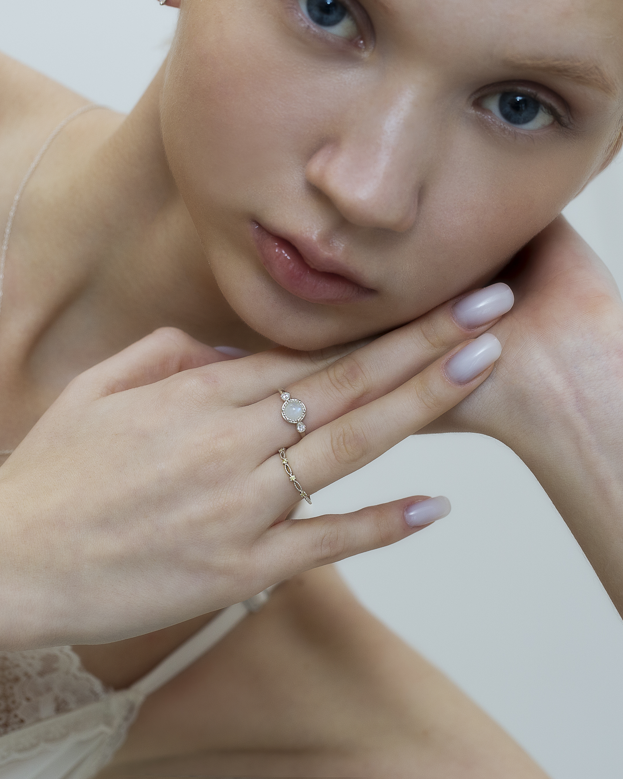 優雅眩目黃 戒指