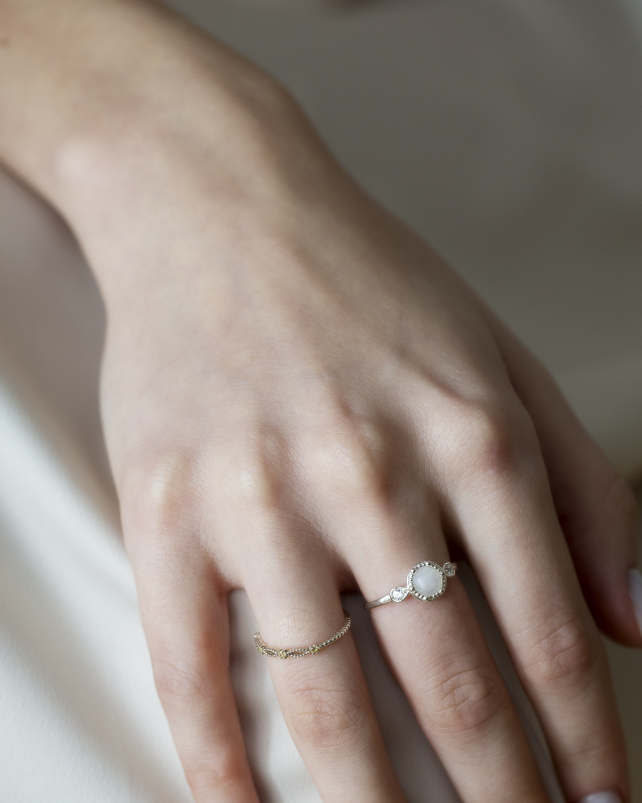 美好六角形月光石 戒指