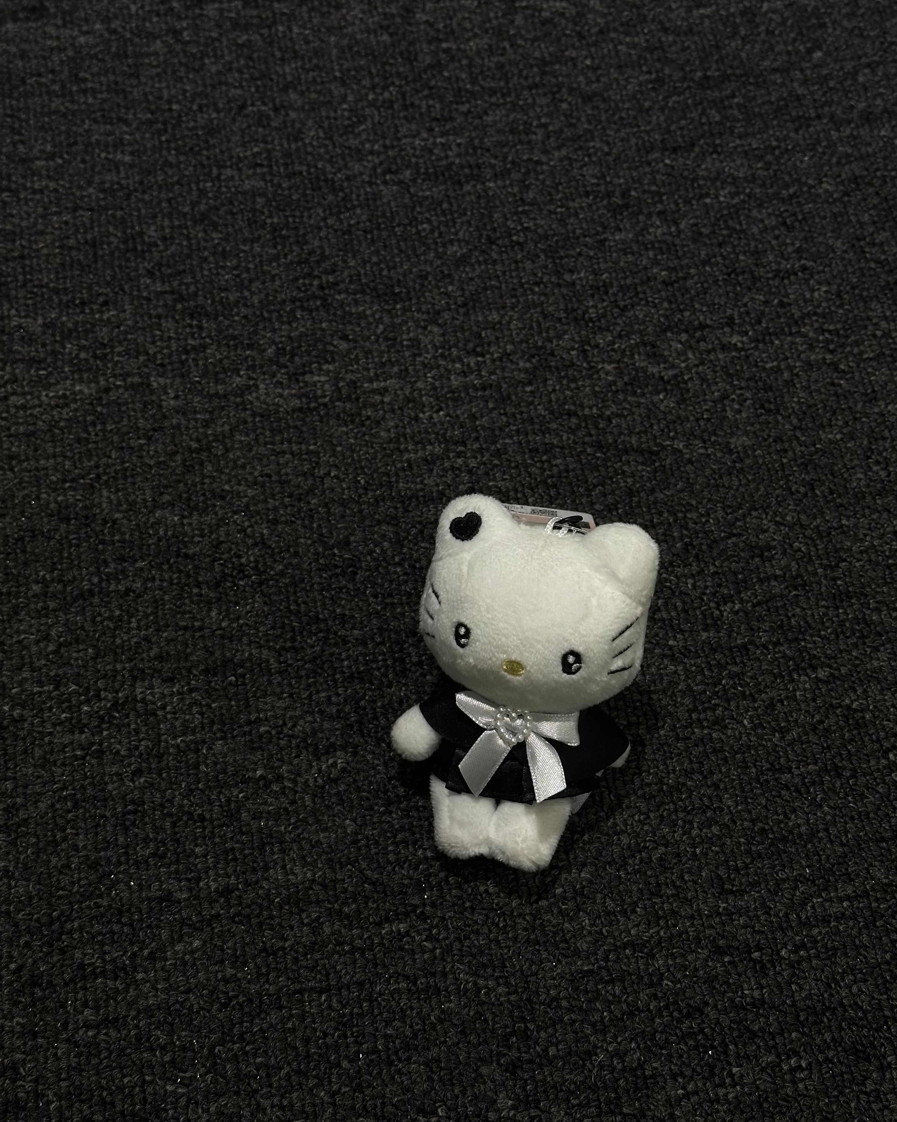 Sanrio Korea 三麗鷗 韓國限定 金色 黑色 掛件 吊飾 瑕疵黑色kitty