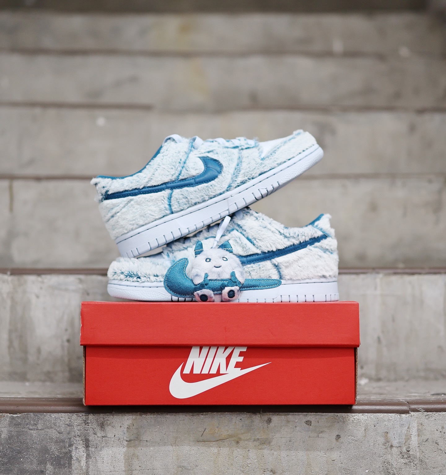 Nike Dunk Low Abominable Snowman GS 毛絨雪寶 IM7171-301