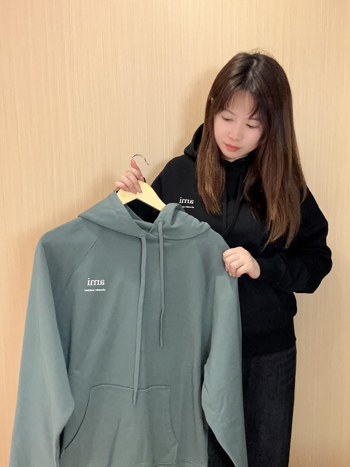 AMI 字母Logo 有帽衞衣