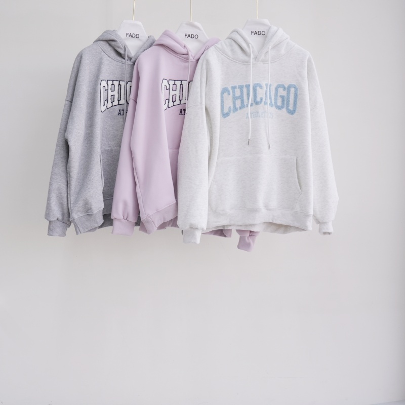 法朵Fado Shop｜保暖系 🐑毛巾刺繡字母內加絨連帽大學Tee 0214131 三色