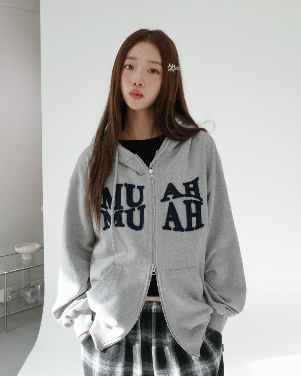 預訂｜MUAHMUAH MUAH APPLIQUÉ LOGO HOODIE ZIPUP [3color]