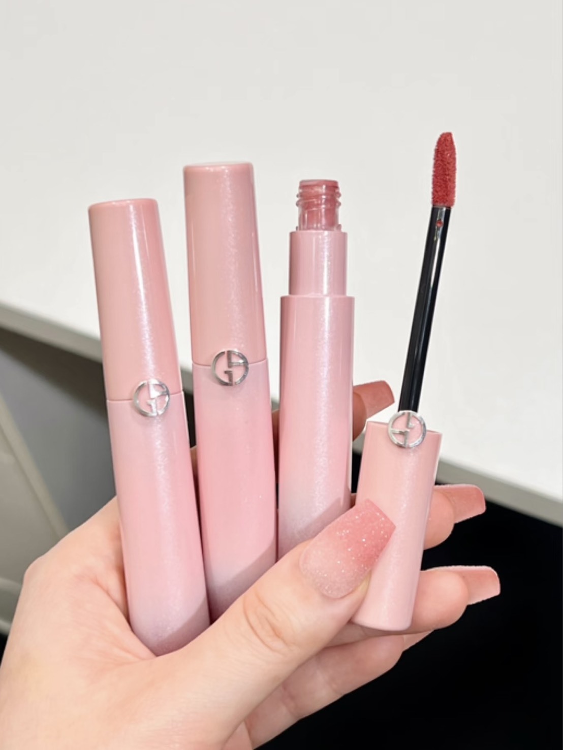 Giorgio Armani  奢華絲絨訂製唇萃 霓虹幻彩限定版 #142