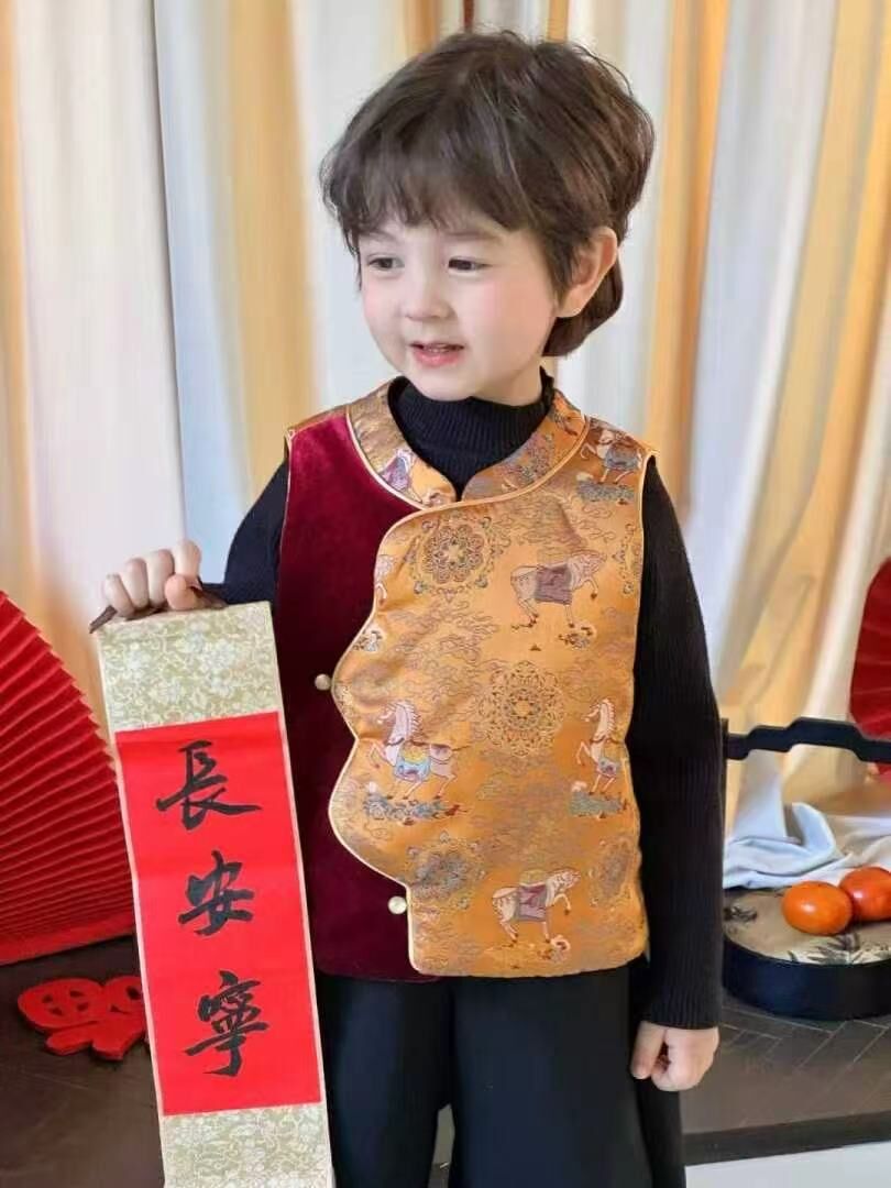 BYB12OW061GD 瑞氣呈祥刺繡馬甲