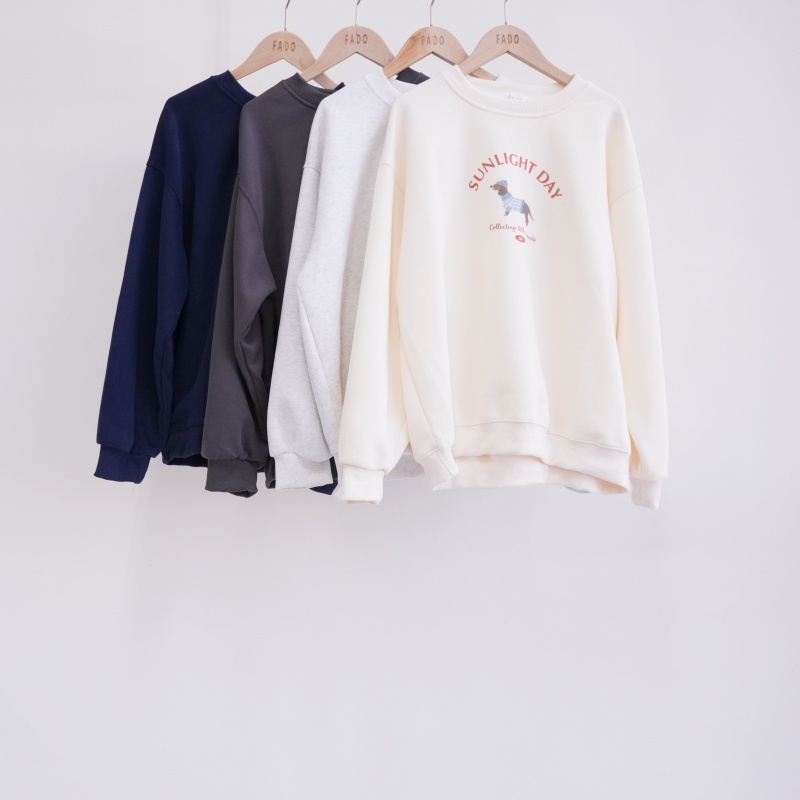 法朵Fado shop｜ 印刷臘腸狗੯·̀͡⬮圖圓領大學Tee 0214027 四色