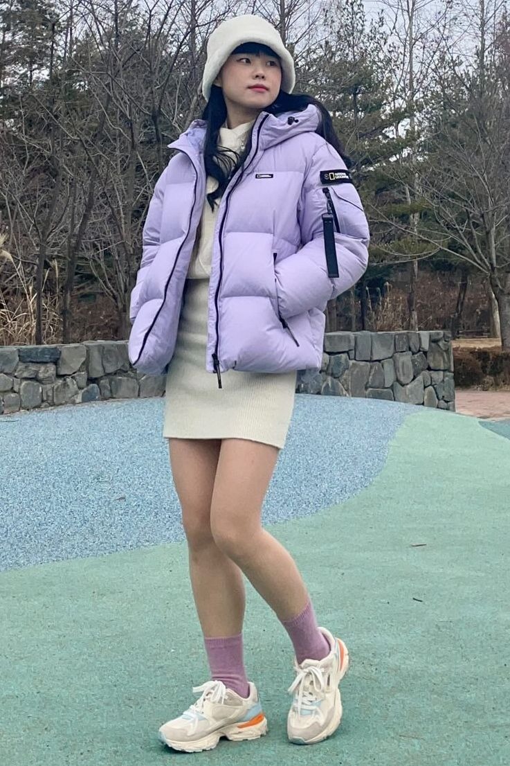 【預購】AKR122001 National Geographic 女士 Golden Mall 短版鵝絨連帽衫羽絨服 (薰衣草紫)