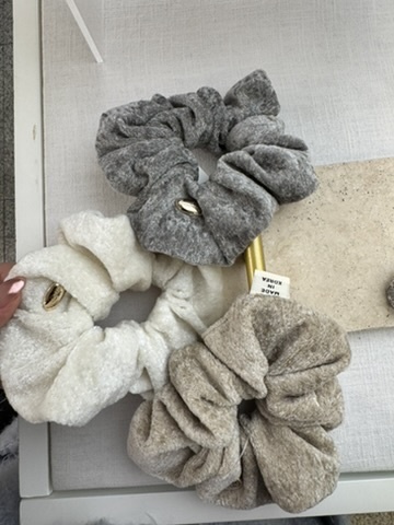 Q19 超柔軟的茸茸髮圈（灰/白/駝）
