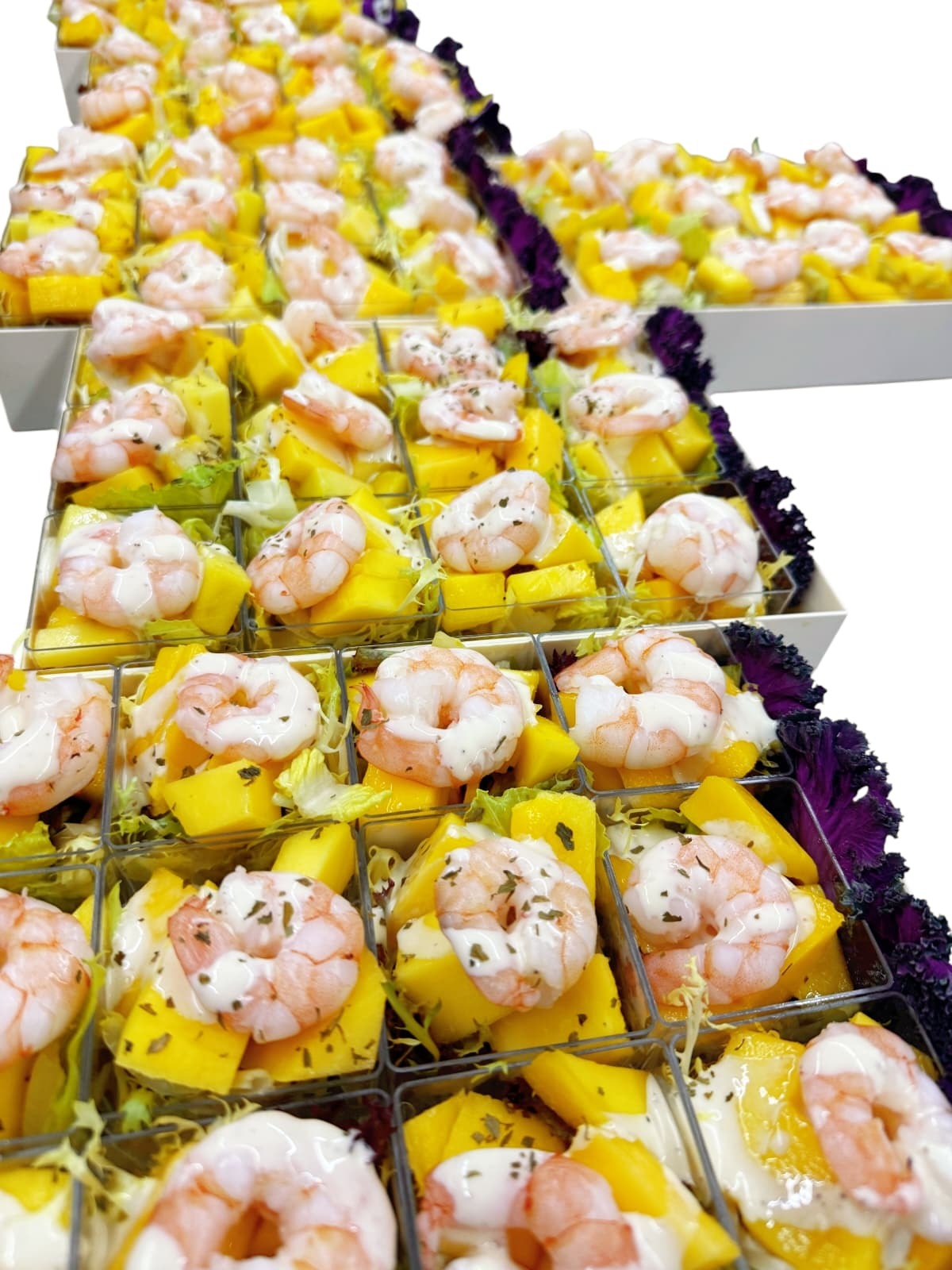 鮮芒果大蝦沙律杯