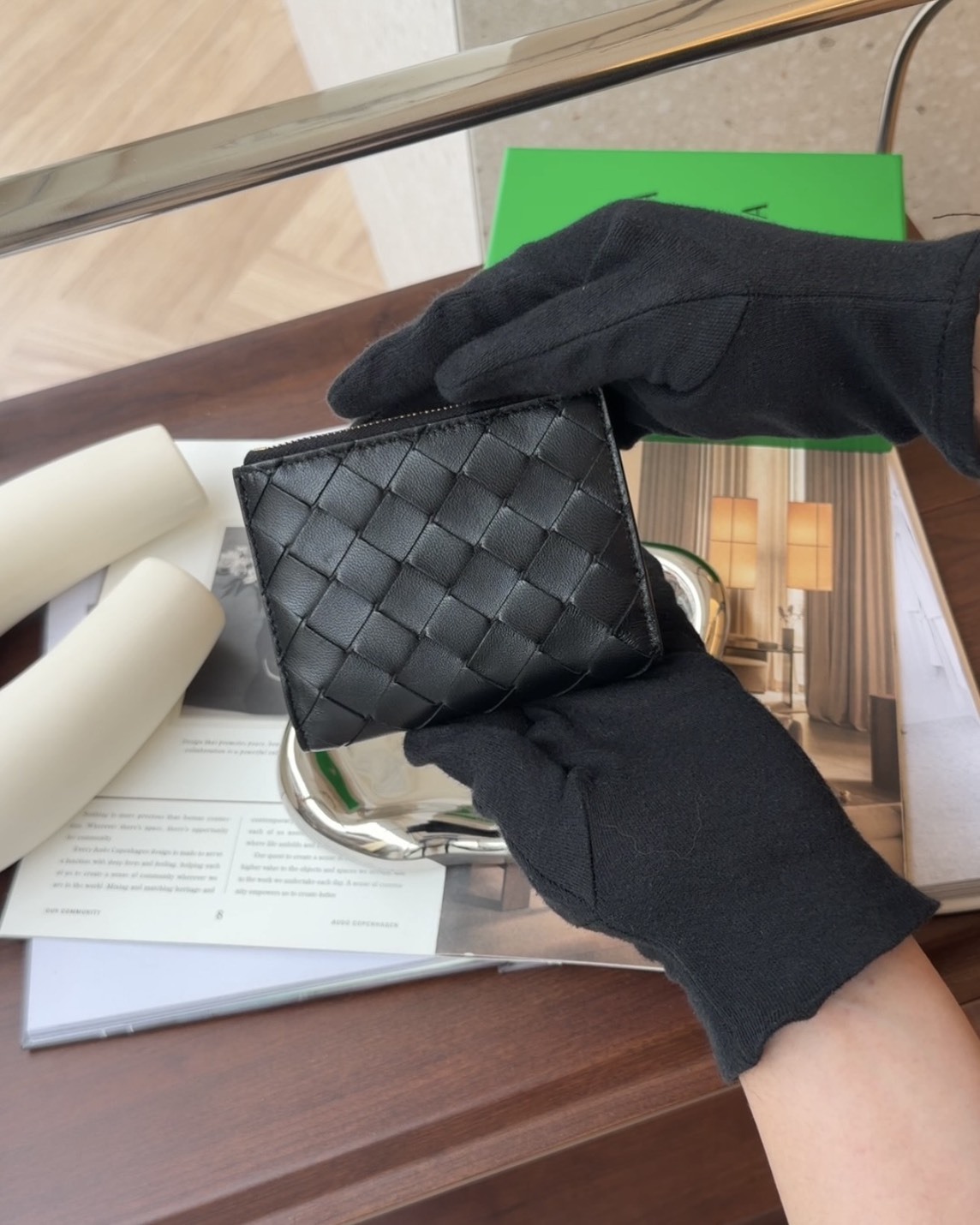 BV｜中編織一字對開拉鍊短夾