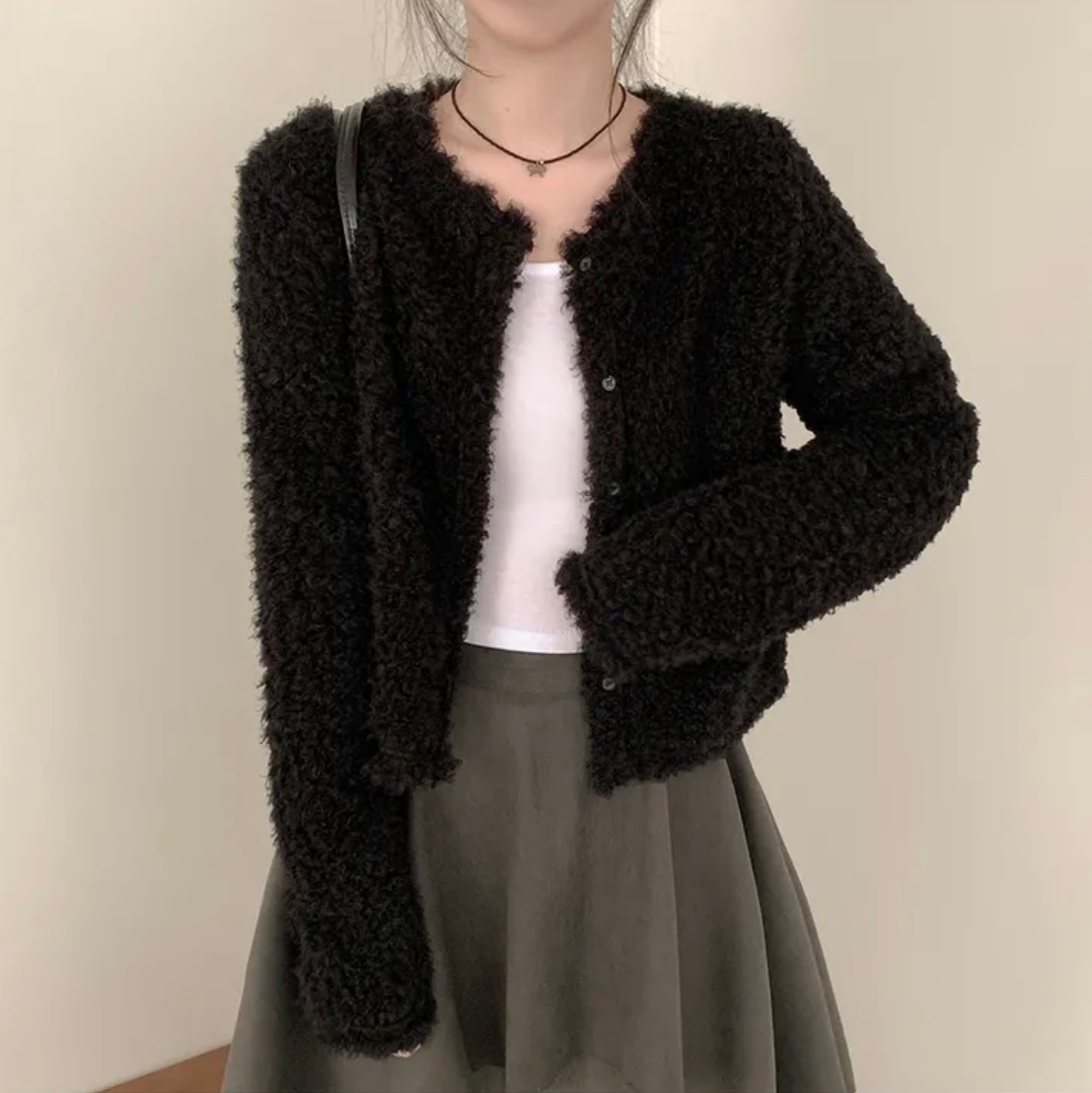 【24/12完額外95折優惠預訂】KR ROUND FUR BOUCLE CROPPED CARDIGAN（3色）
