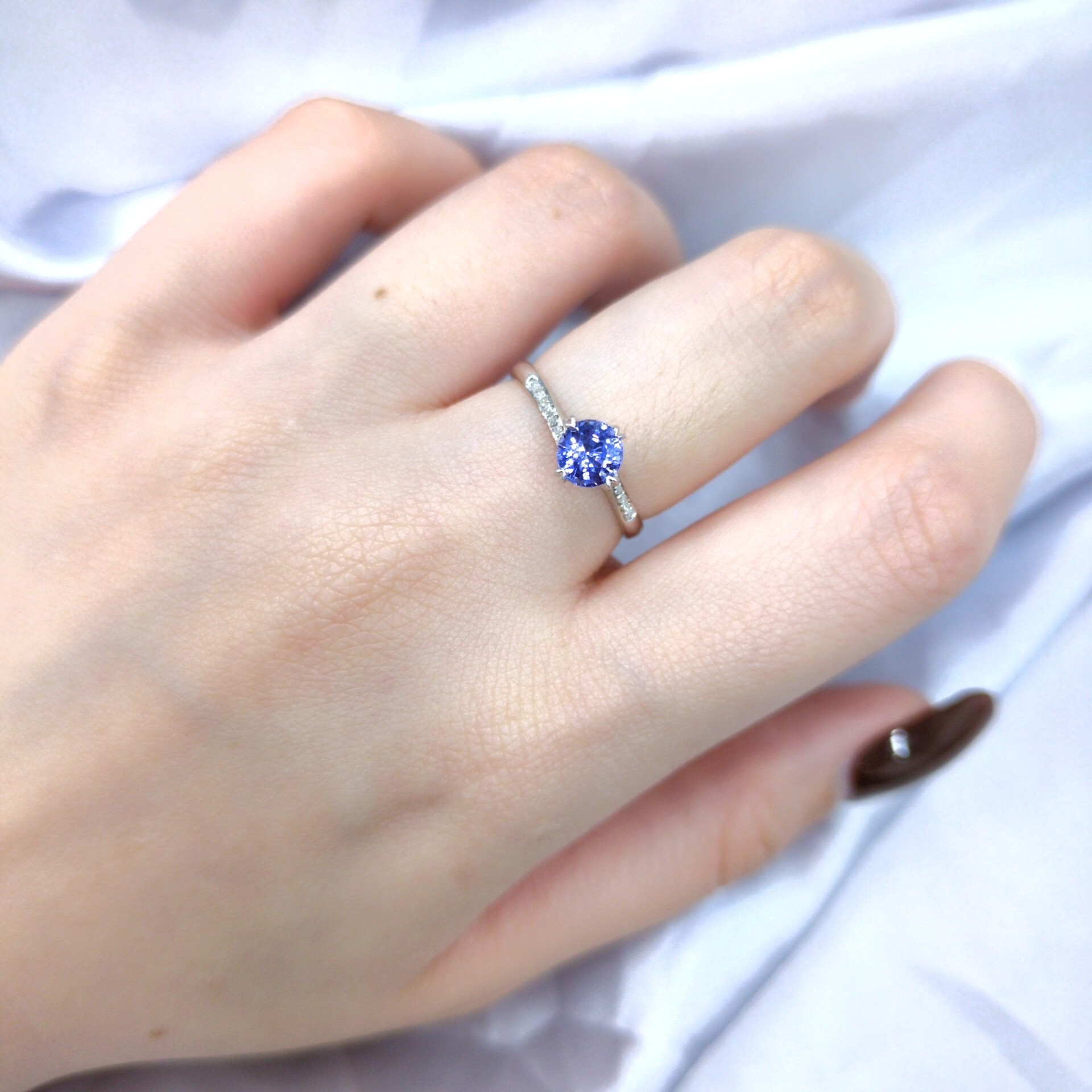 全新18K白金【單粒78份藍寶石】配5份鑽石戒指