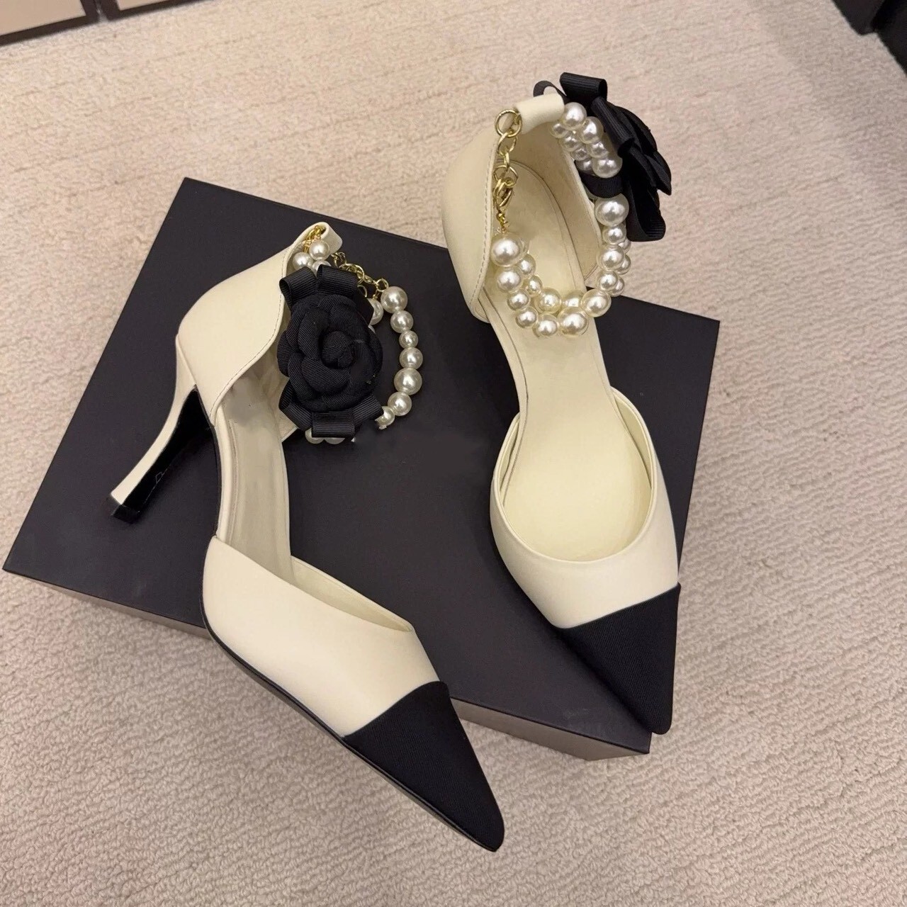 香風配色鞋頭花朵珍珠帶高跟鞋