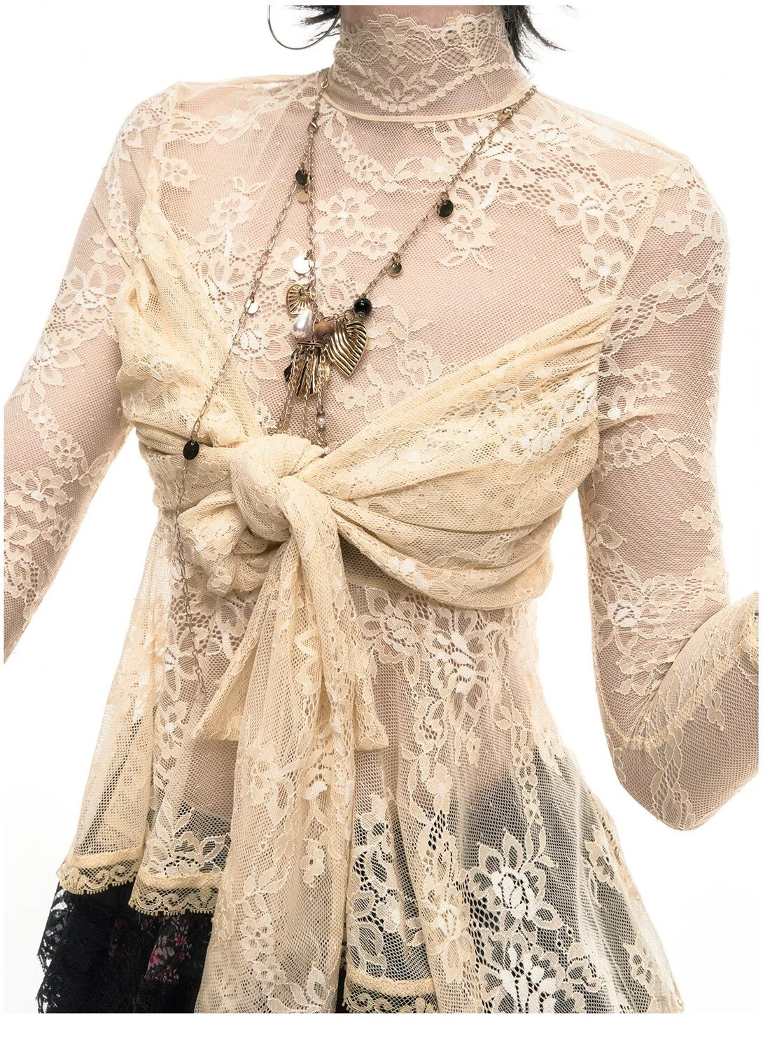 設計師家滿版蕾絲胸口綁帶蝴蝶結上衣