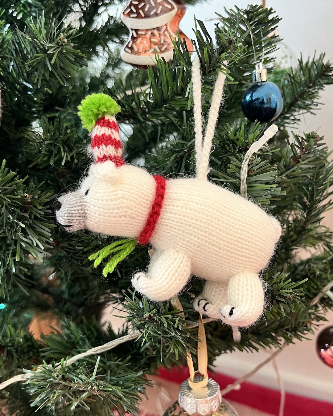 北極熊 - 綠綠毛球帽頂 | 節日吊飾