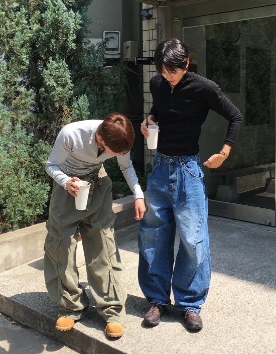 (GOAL) BLM 韓版 拉鍊緊身長袖 ar331