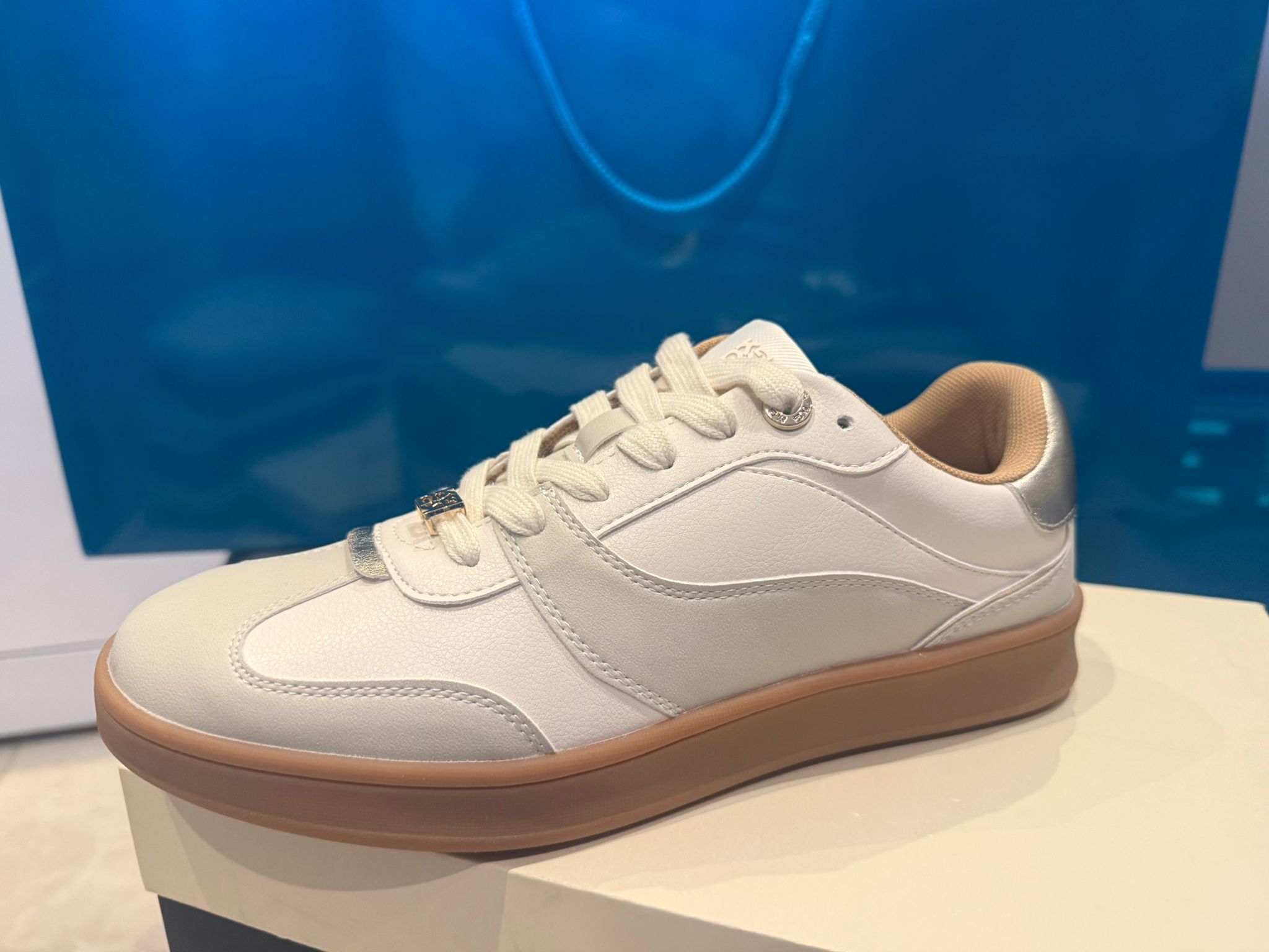 英國代購 (獨立訂單)-KG Kurt Geiger LEGACY🎄🎄香港現貨🎄🎄