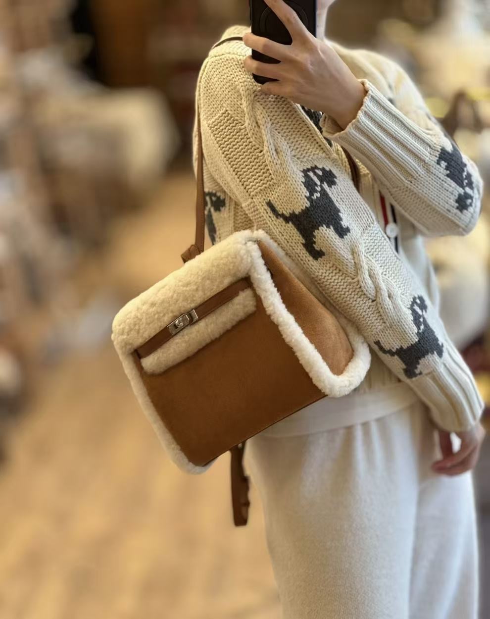 UGG28 order 2-3 weeks-M