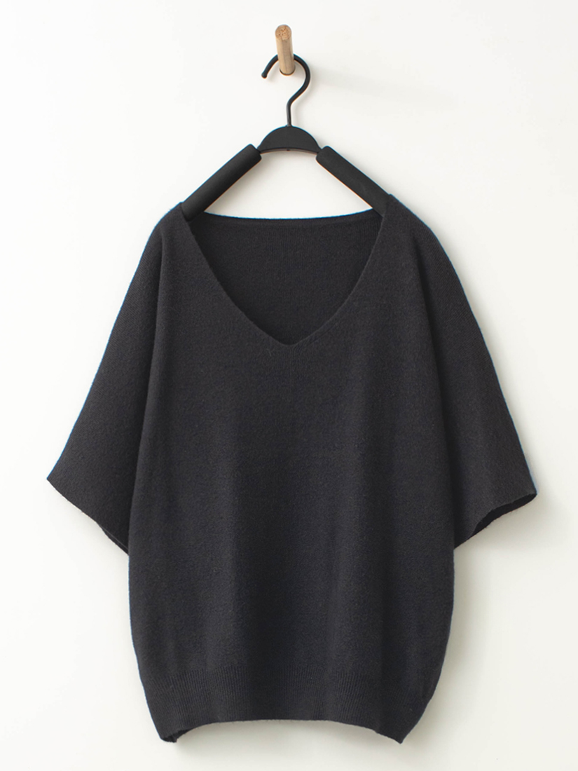 V領棉柔針織短袖上衣格紋剪接細褶裙組合