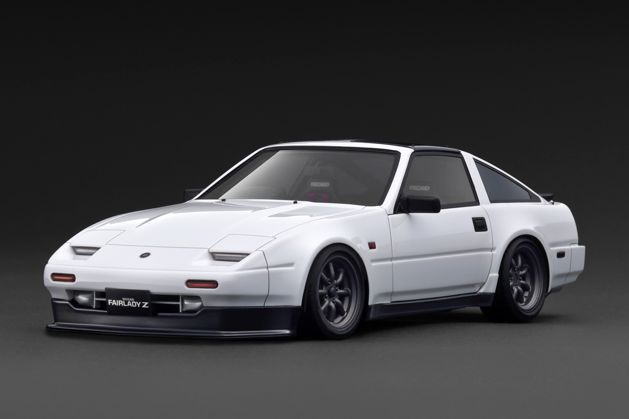 預訂 (訂金$300) (預訂價$2214): 1/18 IG NISSAN Fairlady Z 2-Seater 300ZR (Z31) White (IG3894)