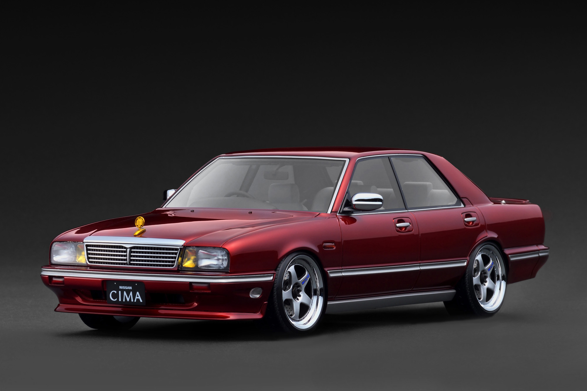 預訂 (訂金$300) (預訂價$2214): 1/18 IG NISSAN CEDRIC CIMA (Y31) Wine Red (IG3905)