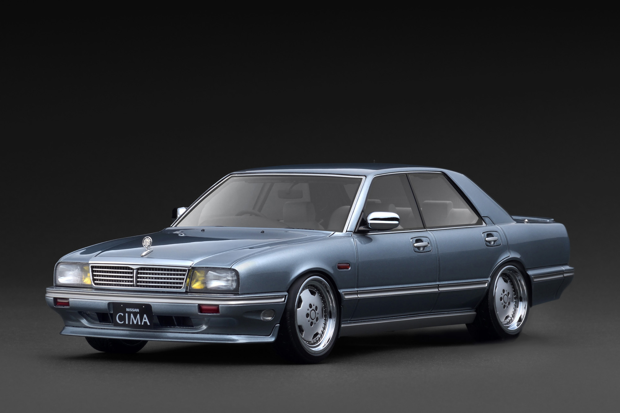 預訂 (訂金$300) (預訂價$2214): 1/18 IG  NISSAN GLORIA CIMA (Y31) Light Blue (IG3902)