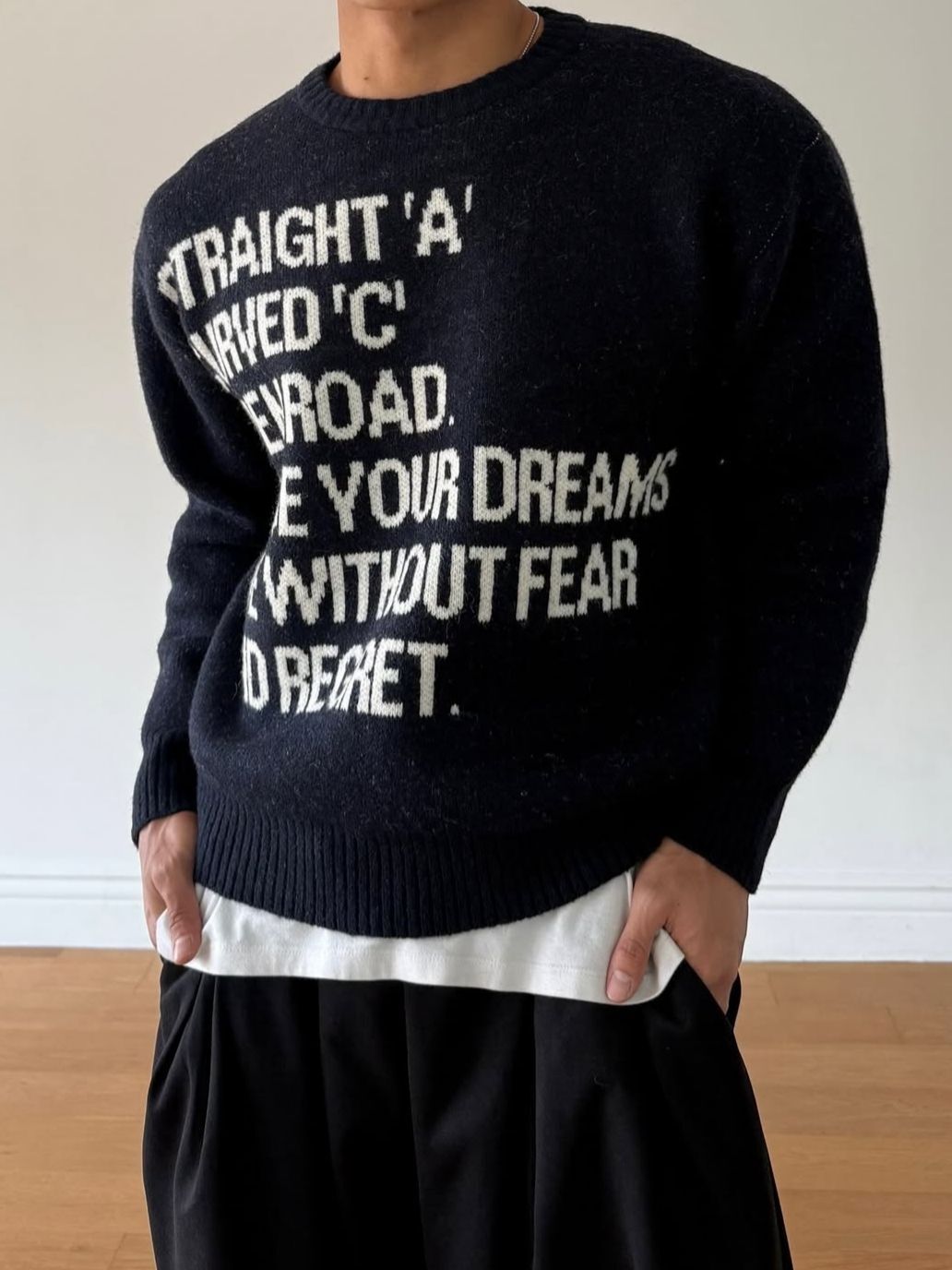 英文字針織衫 EMAIN-044T