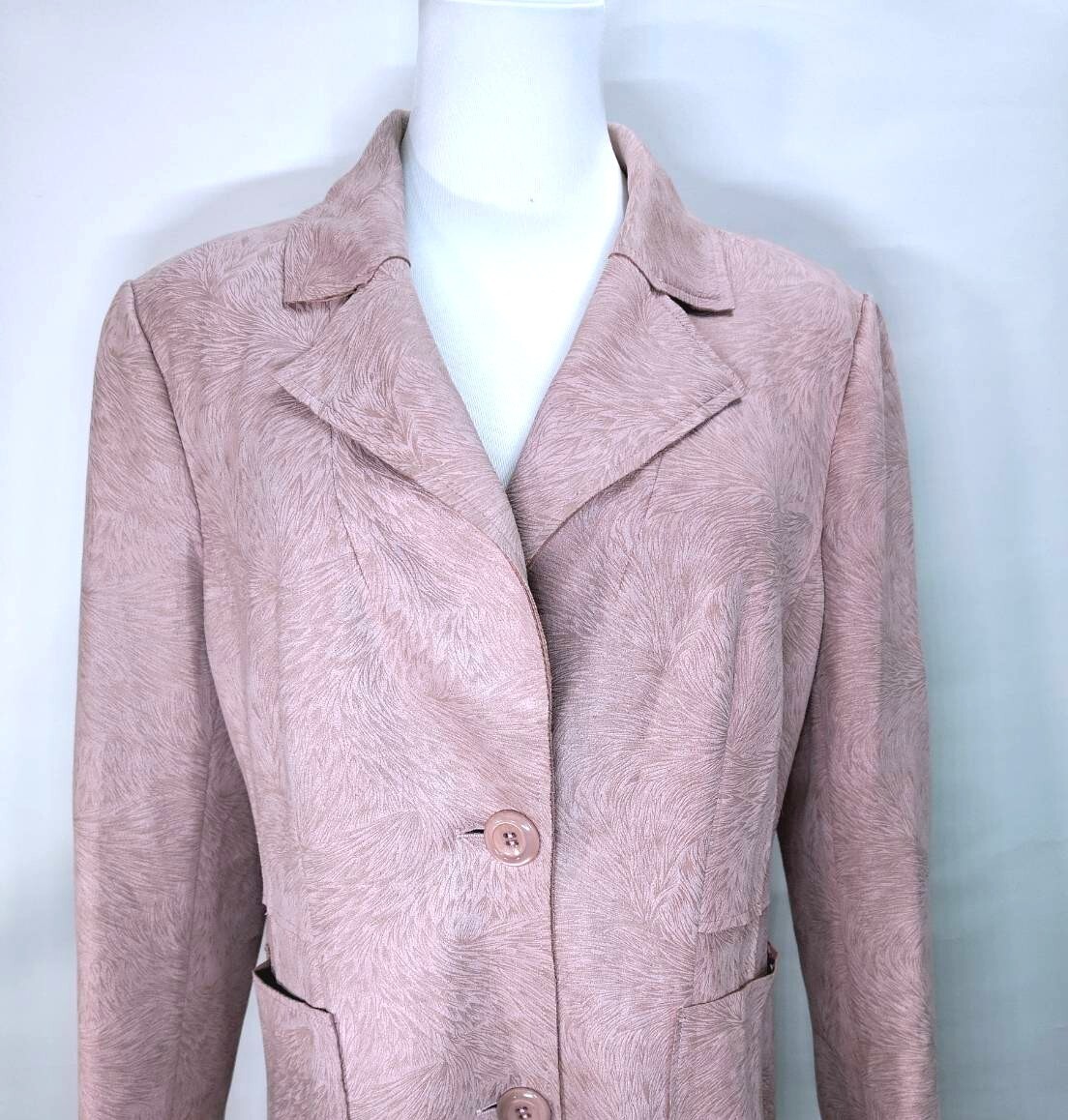 煙粉色質感紋理修身長版外套 C25