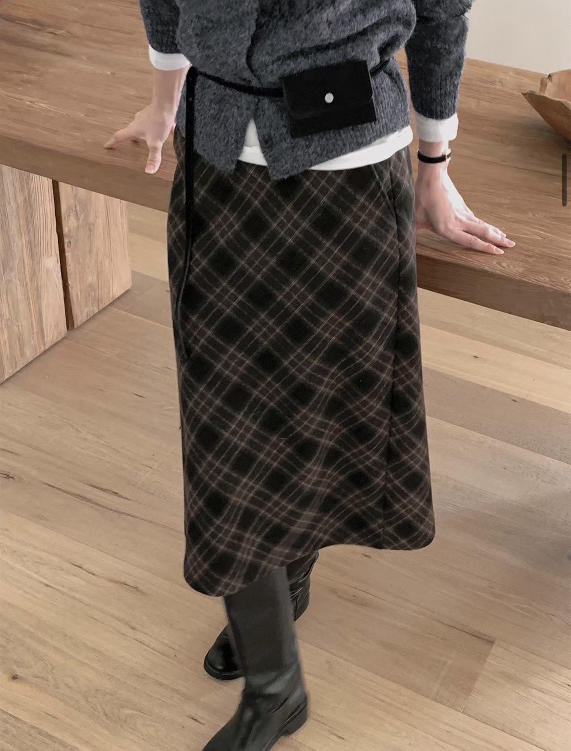 #228N665 絨毛幸福感，很美的方格中長裙