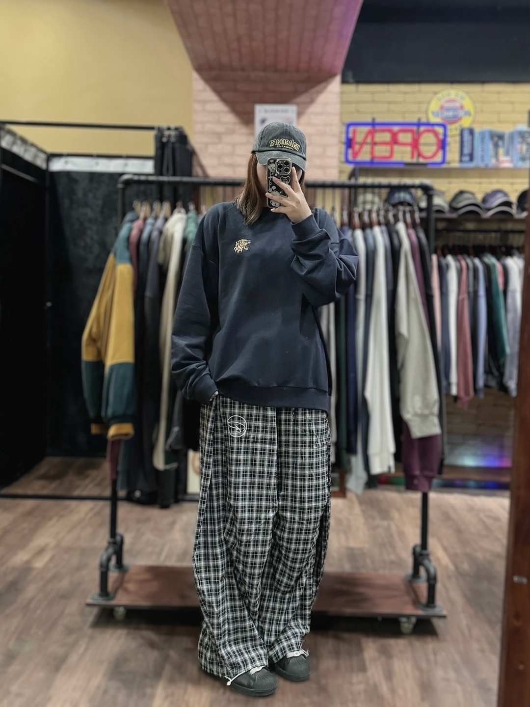 日系格紋彎刀舒適長褲