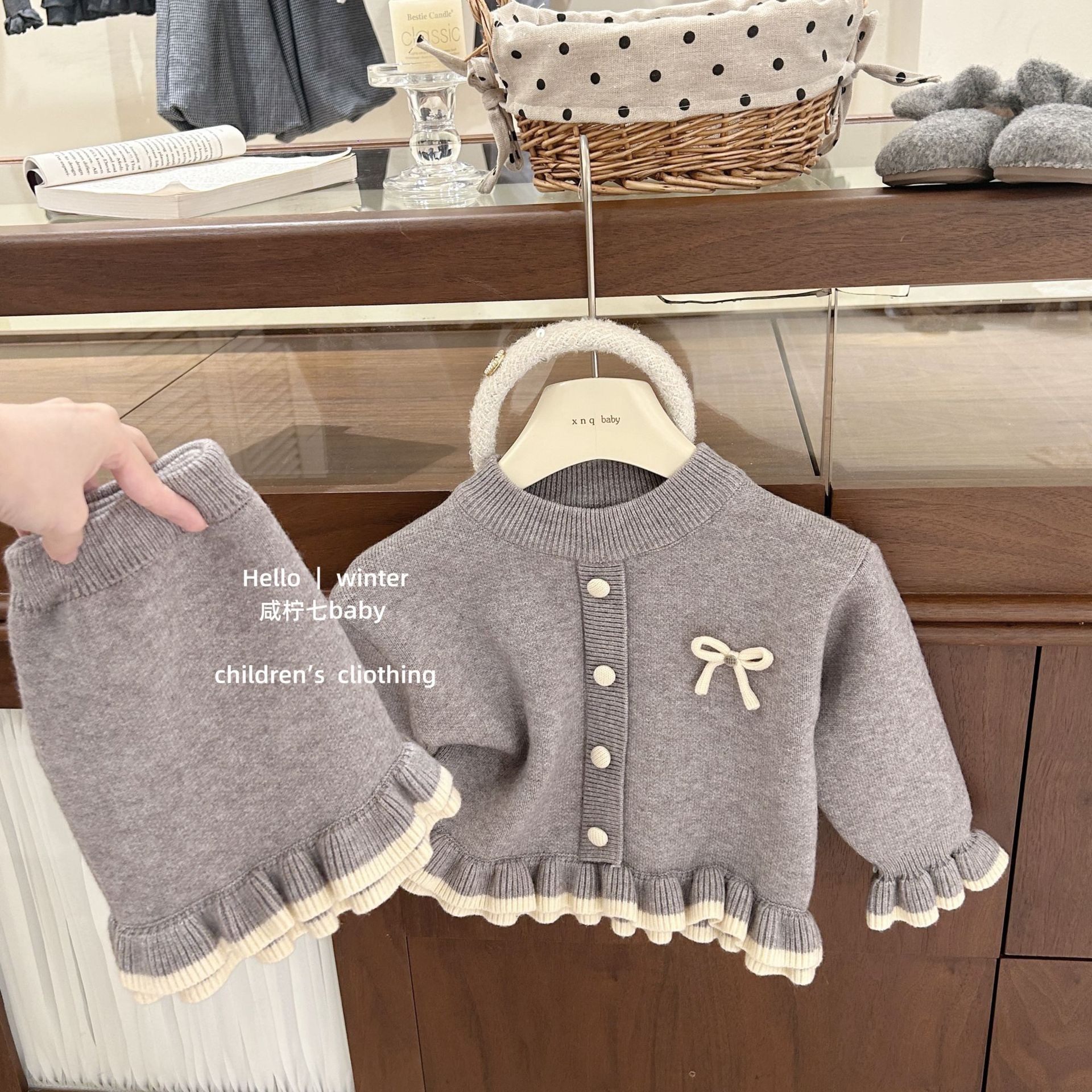 Miu感灰色花邊套裝