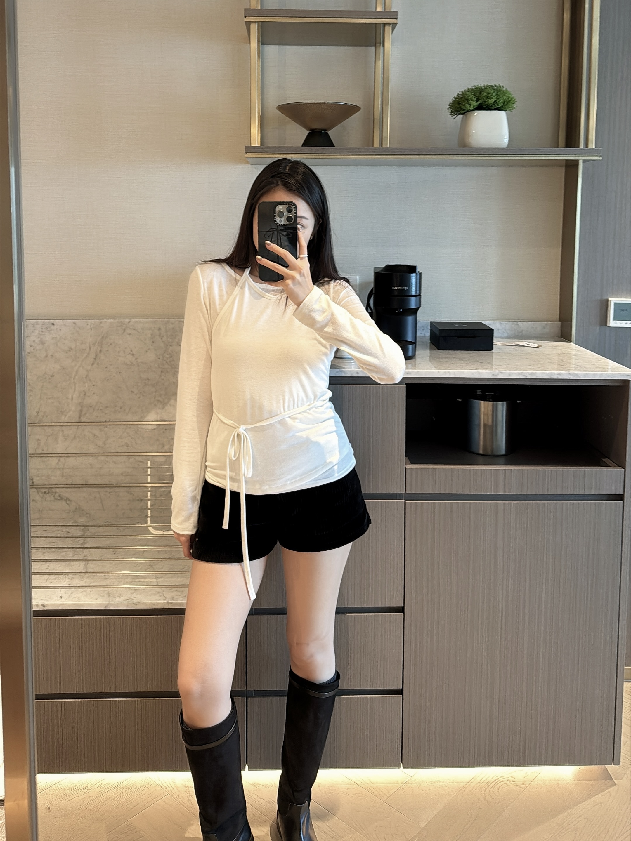 N36 假兩件式綁帶上衣(深灰/白)