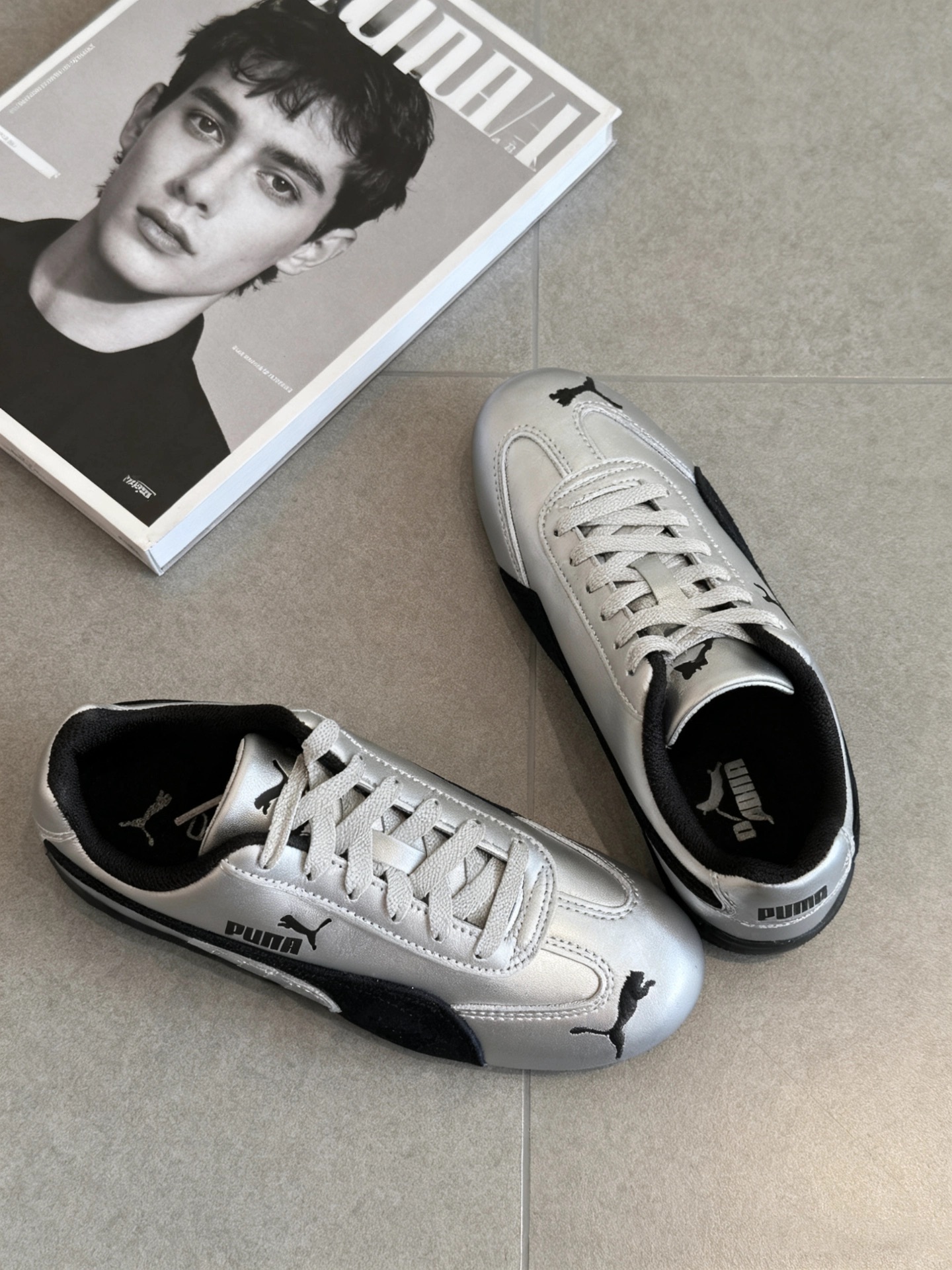代購-PUMA Speedcat OG "Metallic Silver" 銀黑 Rosé朴彩英同款 復古賽車鞋 403689-01