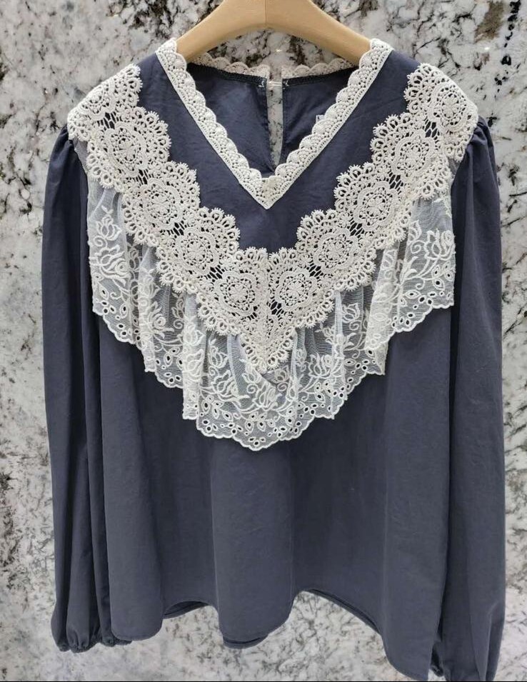 H12 胸 42長23.5 $399 (一口價)