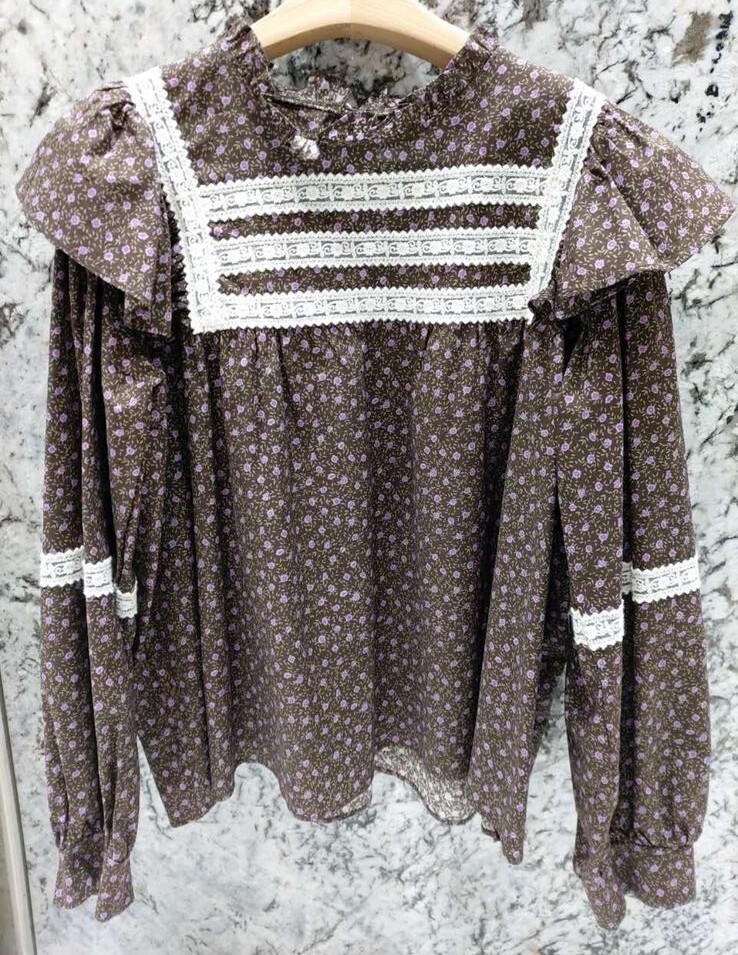 H14 胸 44 長23 $399 (一口價)