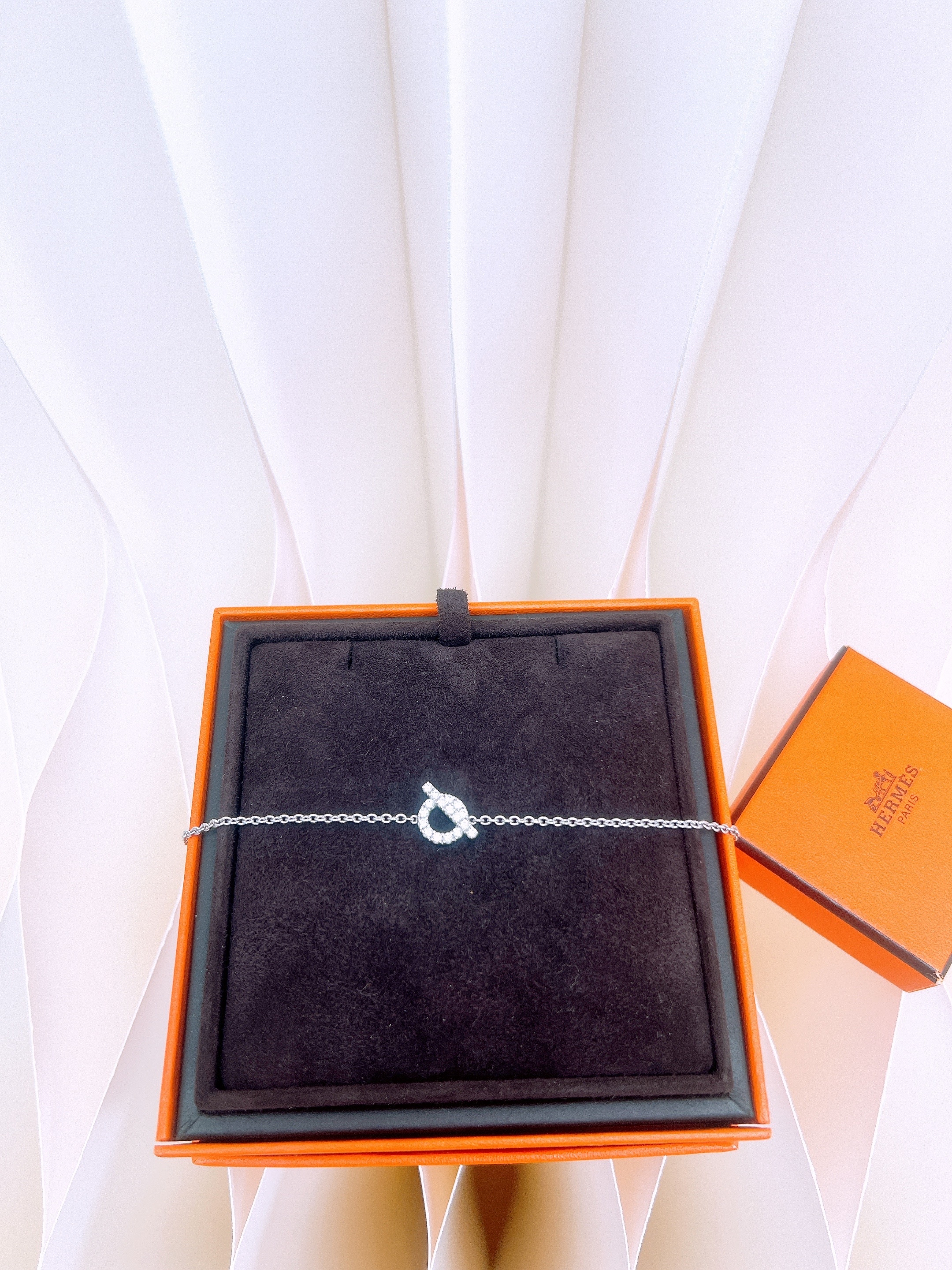 Hermes finesse bracelet white gold size ST