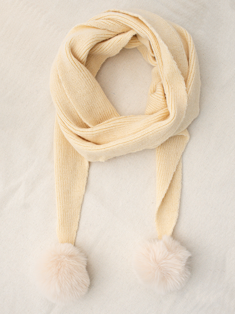 精靈球球素面針織圍巾