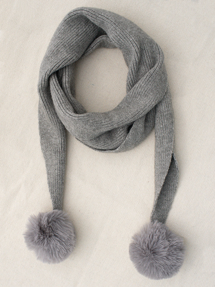 精靈球球素面針織圍巾