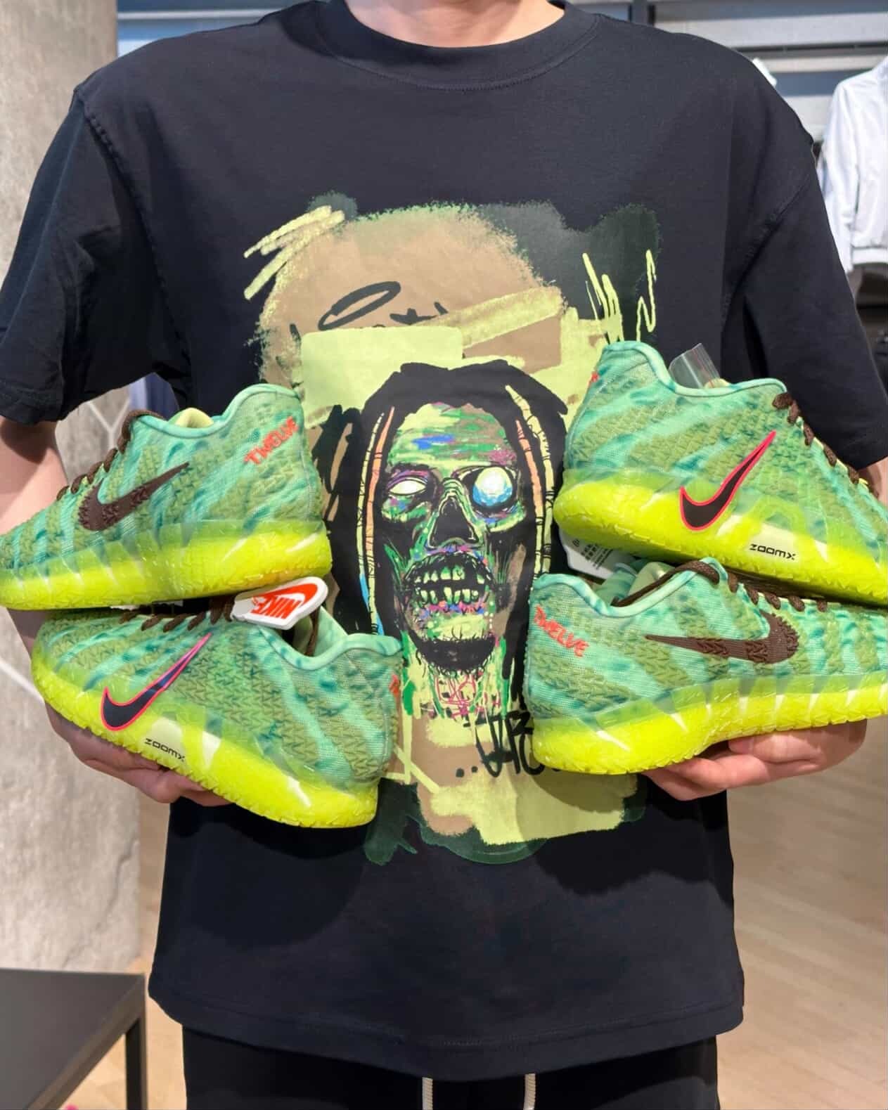 男女款 NIKE AS JM M NK TEE M90 ZOMBIE 黑色 殭屍 萬聖節 Ja Morant 莫蘭特 頭像 落肩 純棉 印花 短T【II1492-010】JA