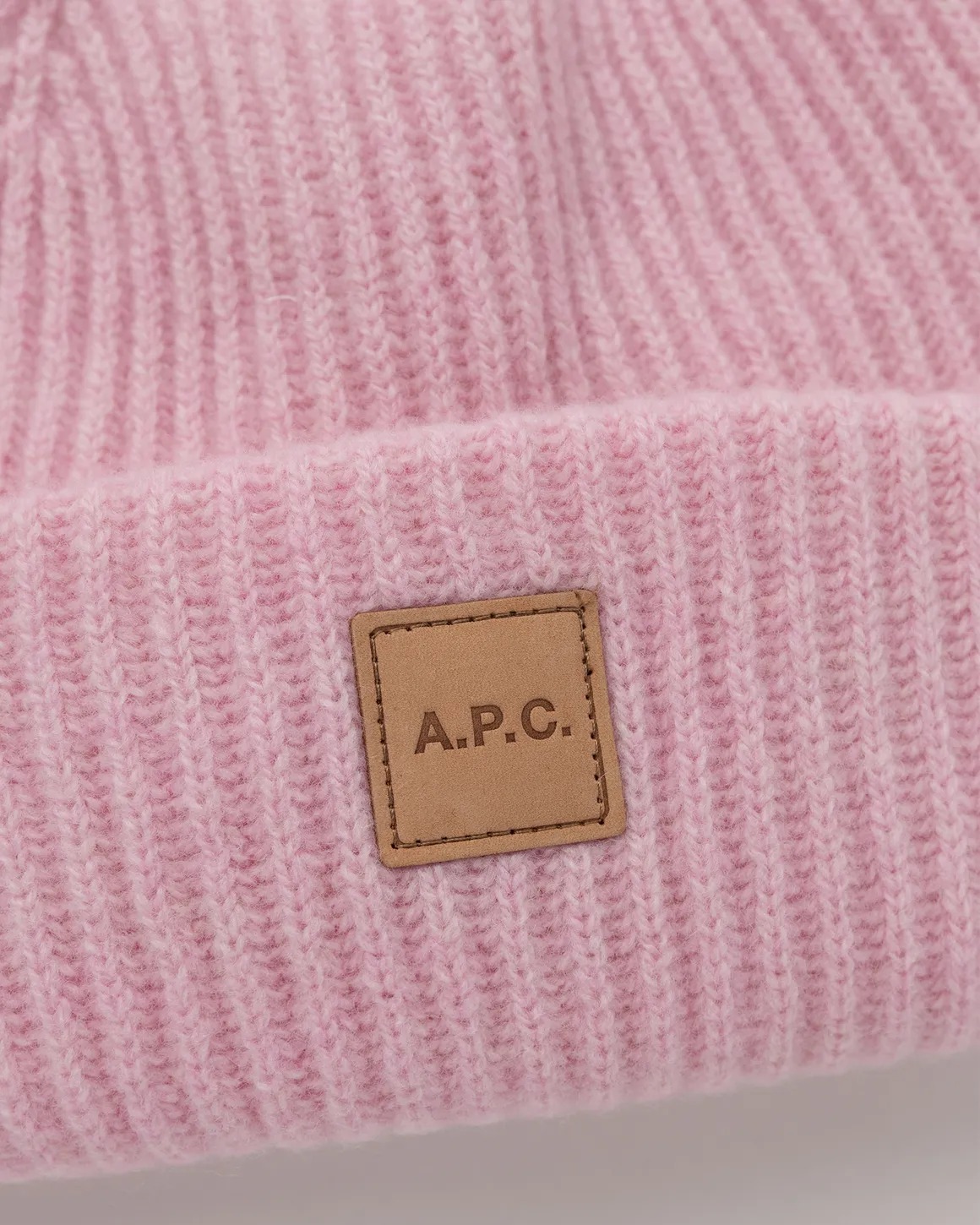 A.P.C. bonnet michelle rose pale 羊毛毛帽