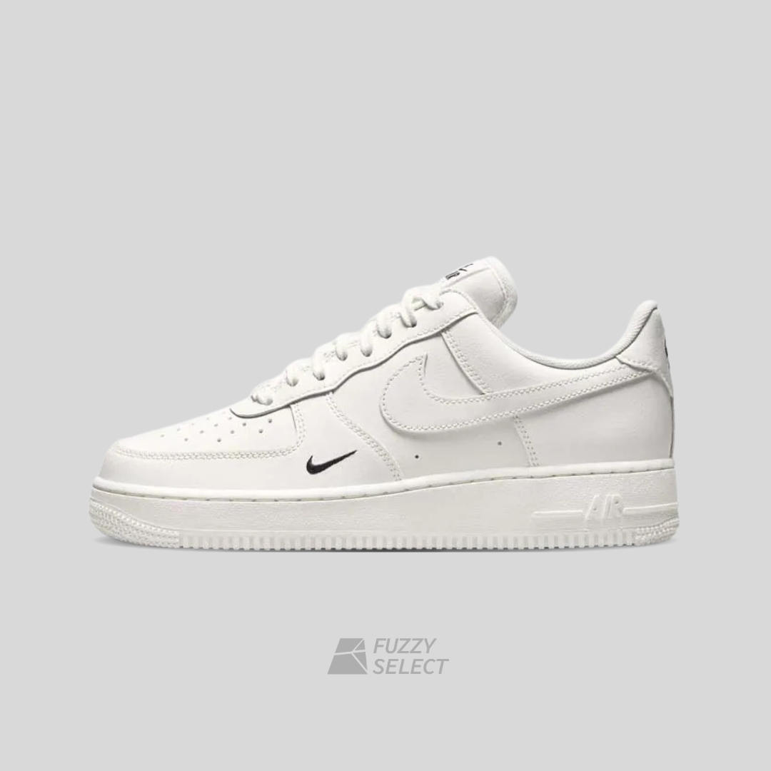 【逢甲 FUZZY】Nike Air Force 1 "Essential" 奶油白 刺繡 小黑勾 HF1058-133