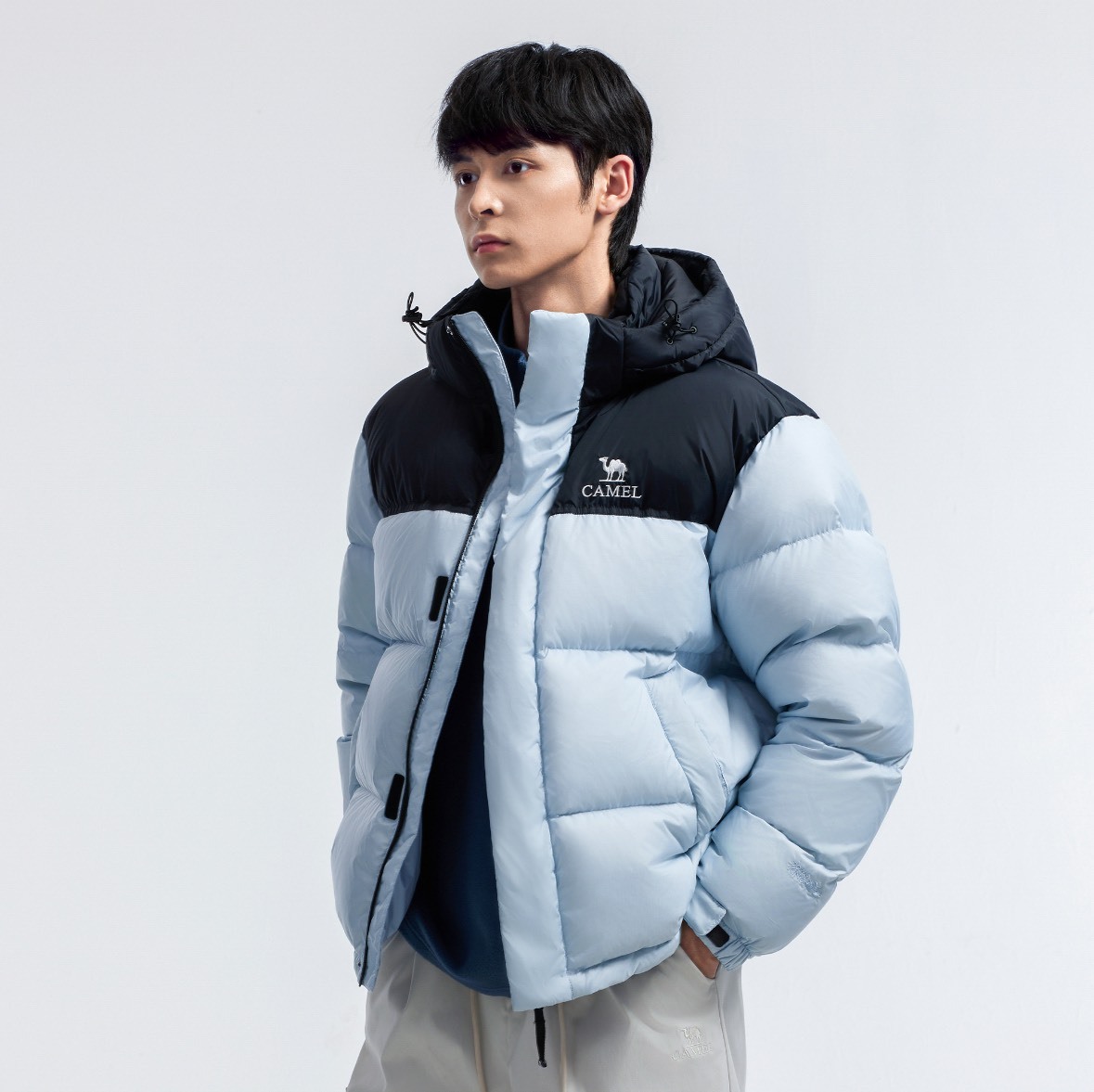 CAMEL 駱駝 崑崙山系列 羽神PRO 防風防水抗撕裂 鵝絨羽絨衣 男女同款 藍黑