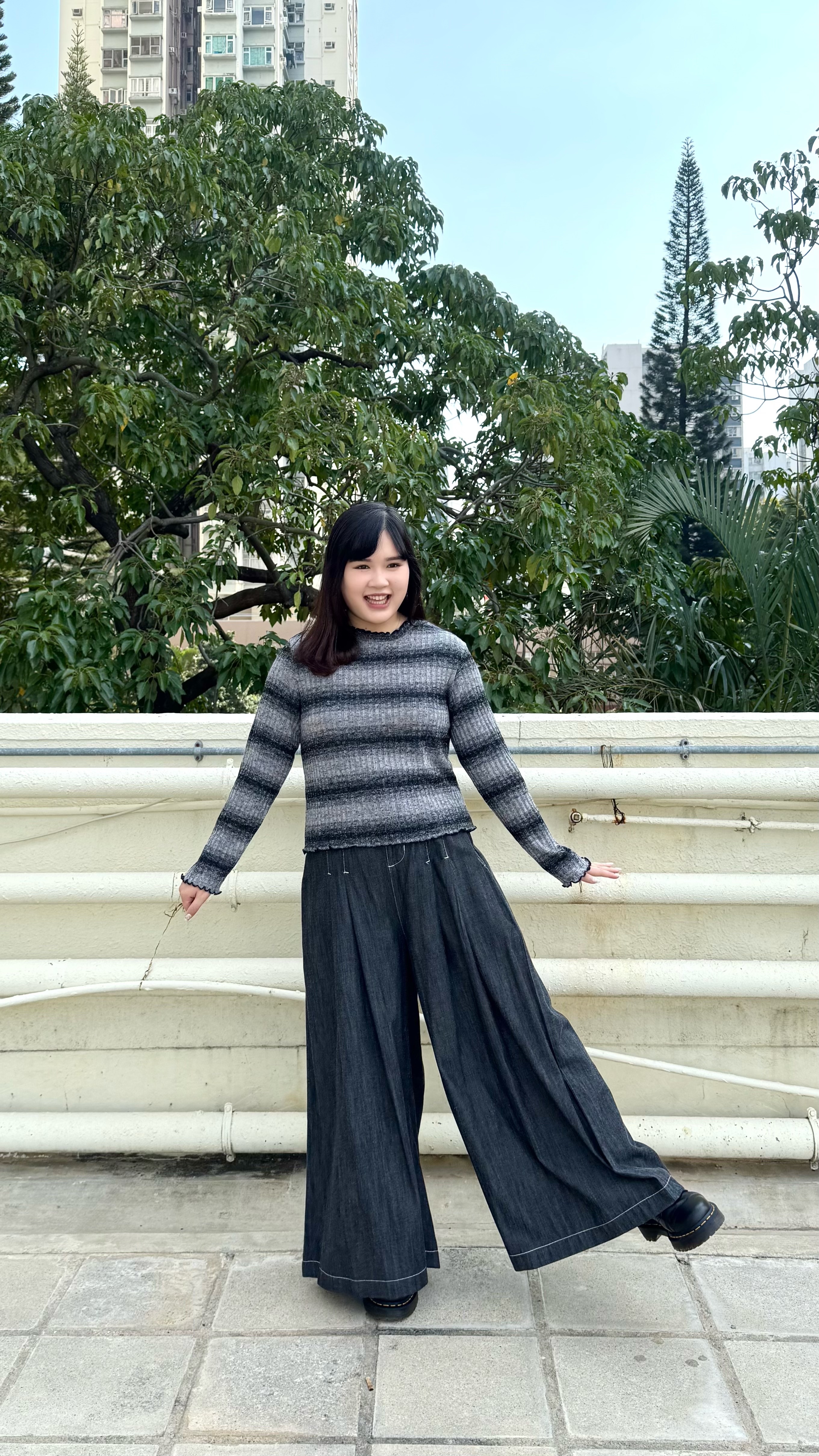 薄身牛仔軟布全橡筋闊褲