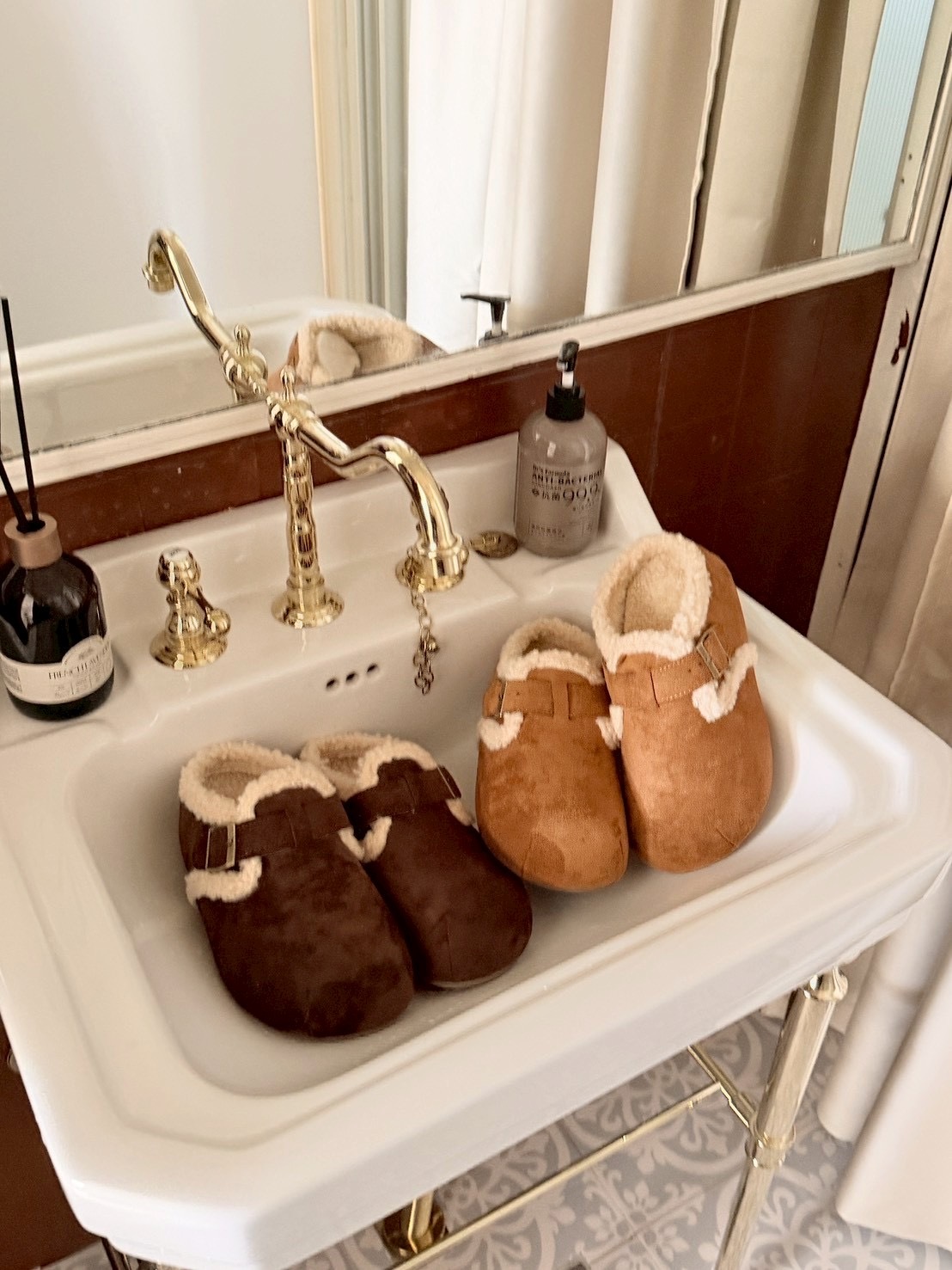 拿捏秋冬超級Q  毛毛勃肯拖鞋 2colors