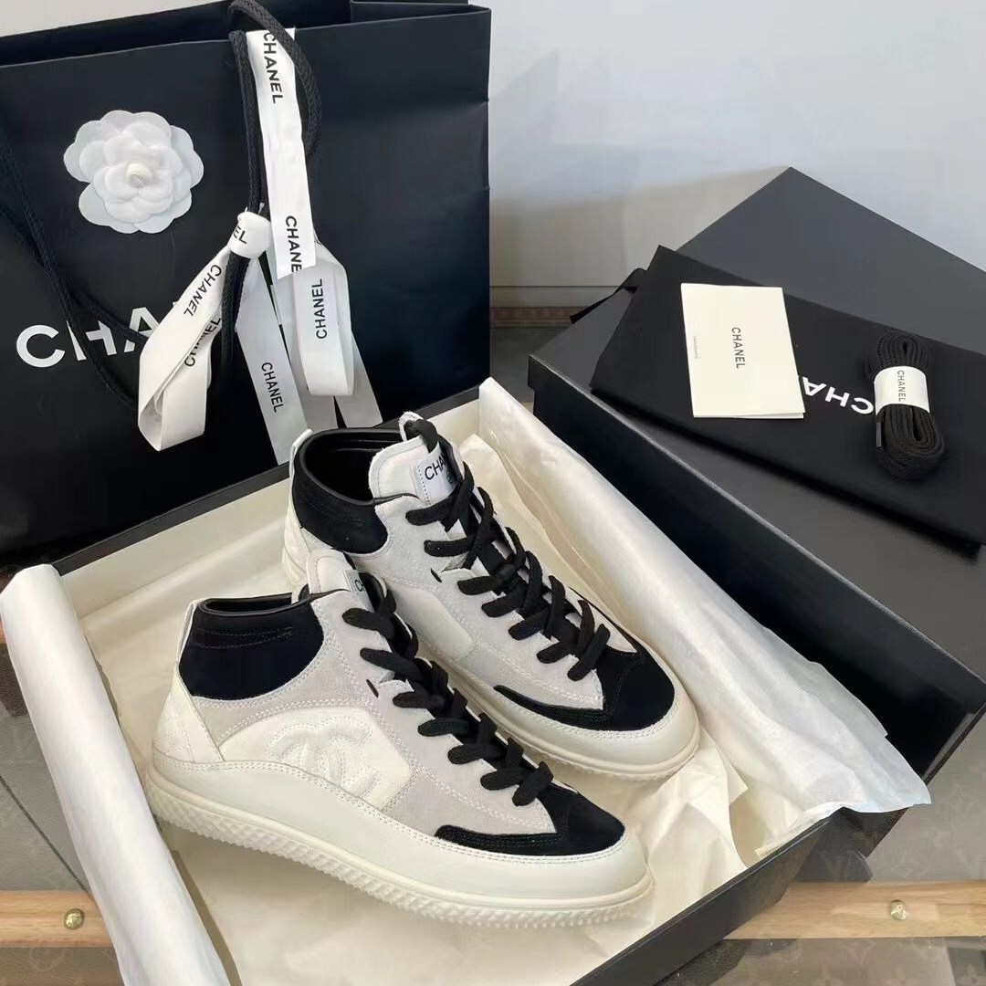 CHANEL 2025N滑雪系列黑白熊貓高幫運動鞋